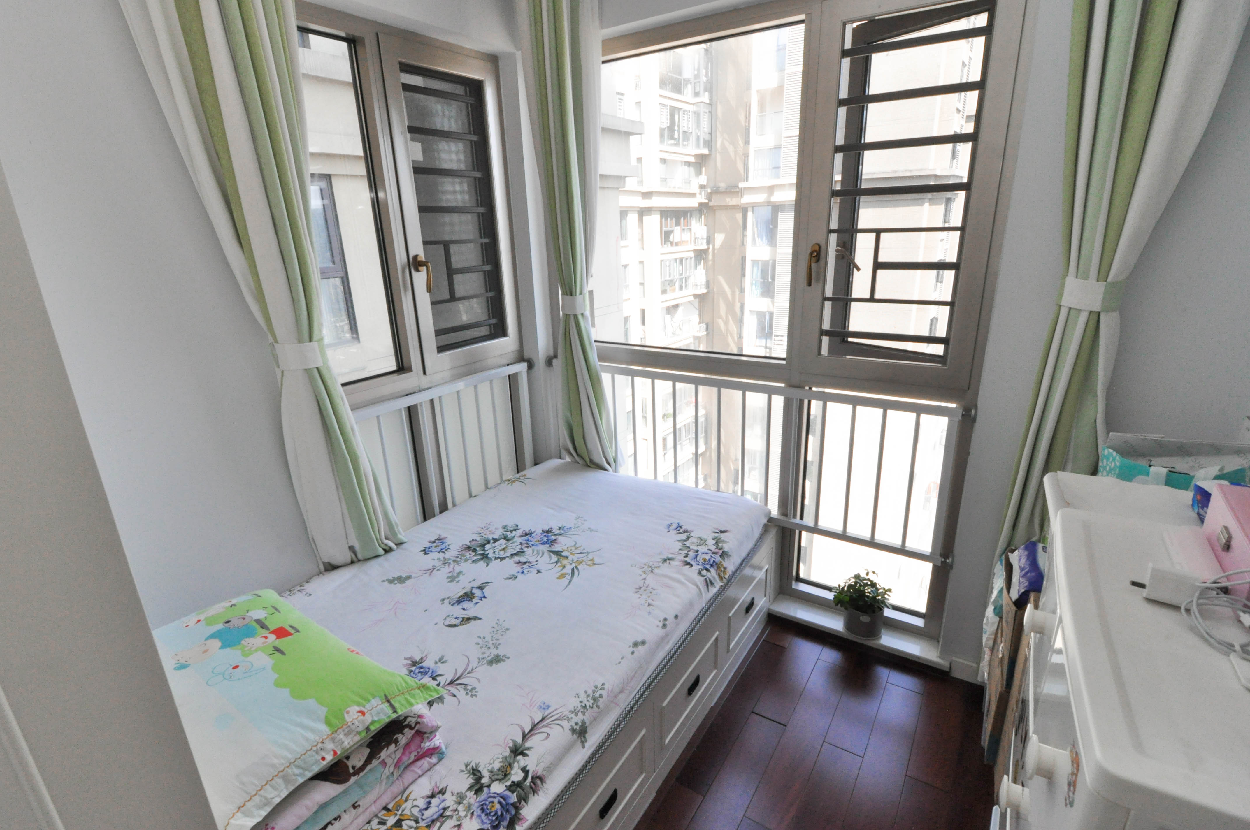 中建梅溪湖中心  3室2厅2卫   158.00万其他