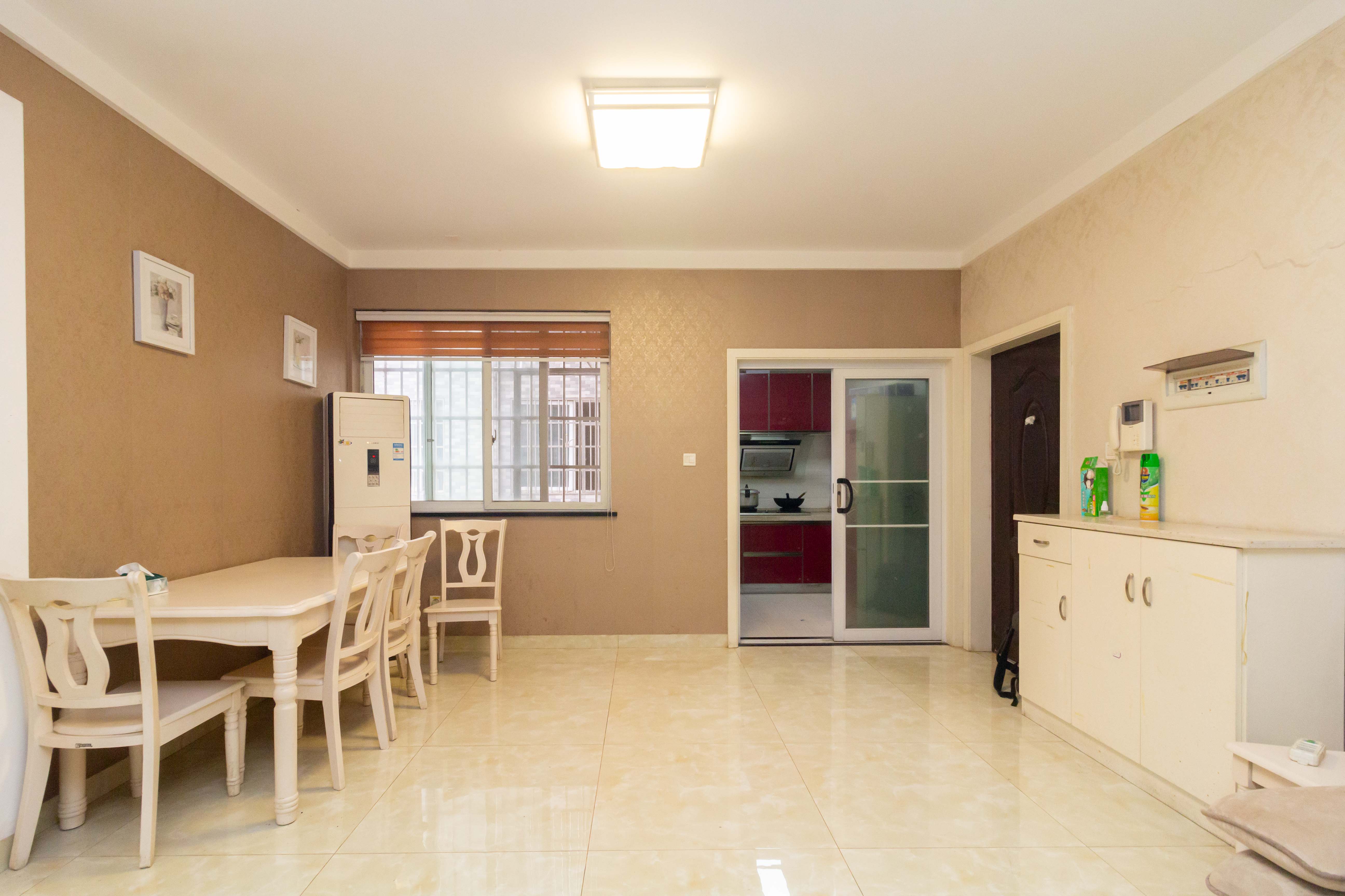 明天一城  2室2厅1卫    48.0万 明天一城  2室2厅1卫    48.0万客厅