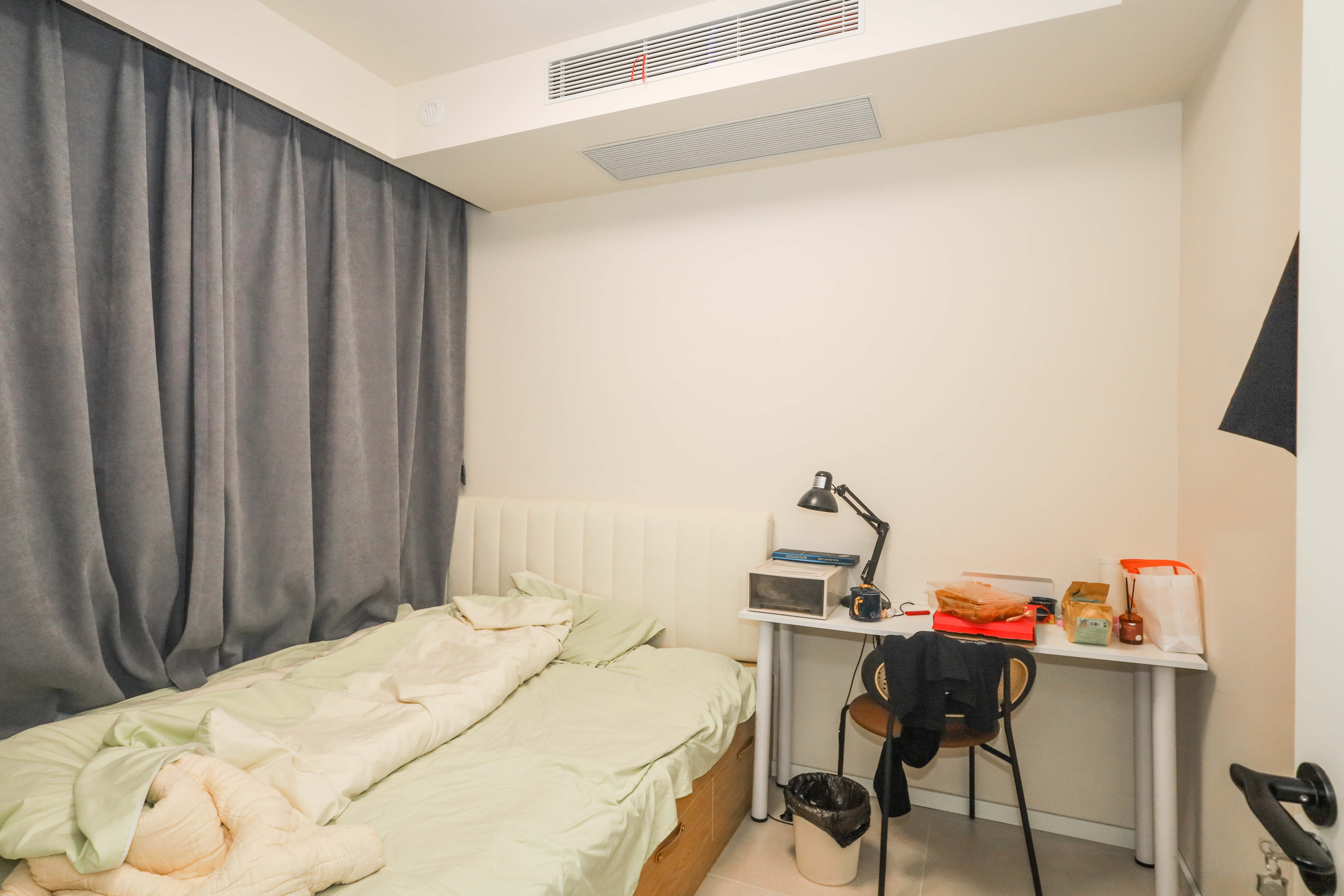 建发央著  4室2厅2卫   208.00万卧室