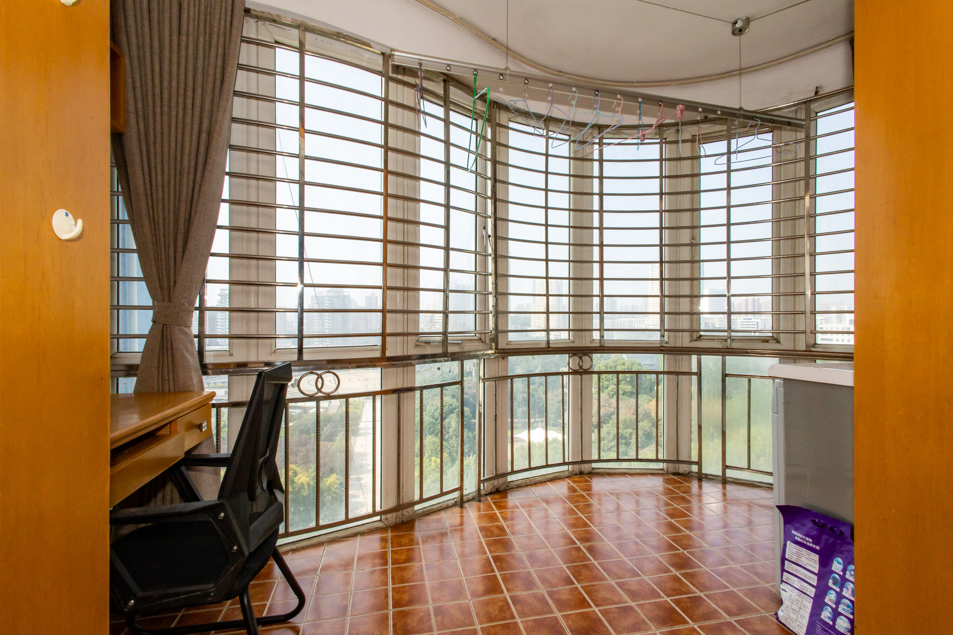 领秀星城(领秀新城) 2室2厅1卫 54.0万 领秀星城(领秀新城) 2室2厅1卫 54.0万阳台