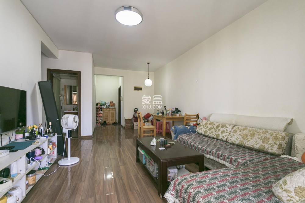 童话里  2室2厅1卫    64.0万