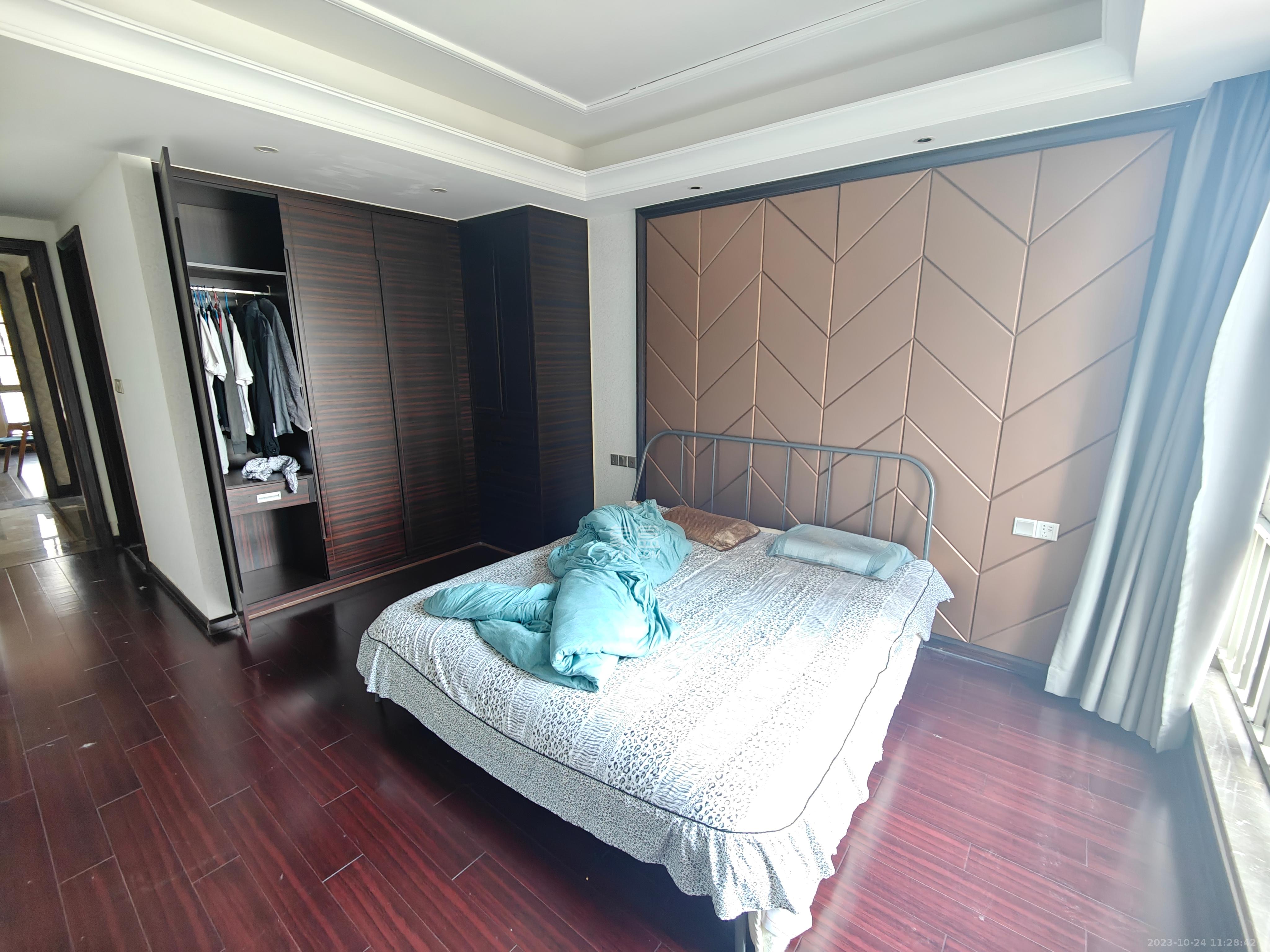 梅溪湖金茂府(金茂广场)(金茂览秀城) 4室2厅2卫 4500.00元/月 梅溪湖金茂府(金茂广场)(金茂览秀城) 4室2厅2卫 4500.00元/月室内图