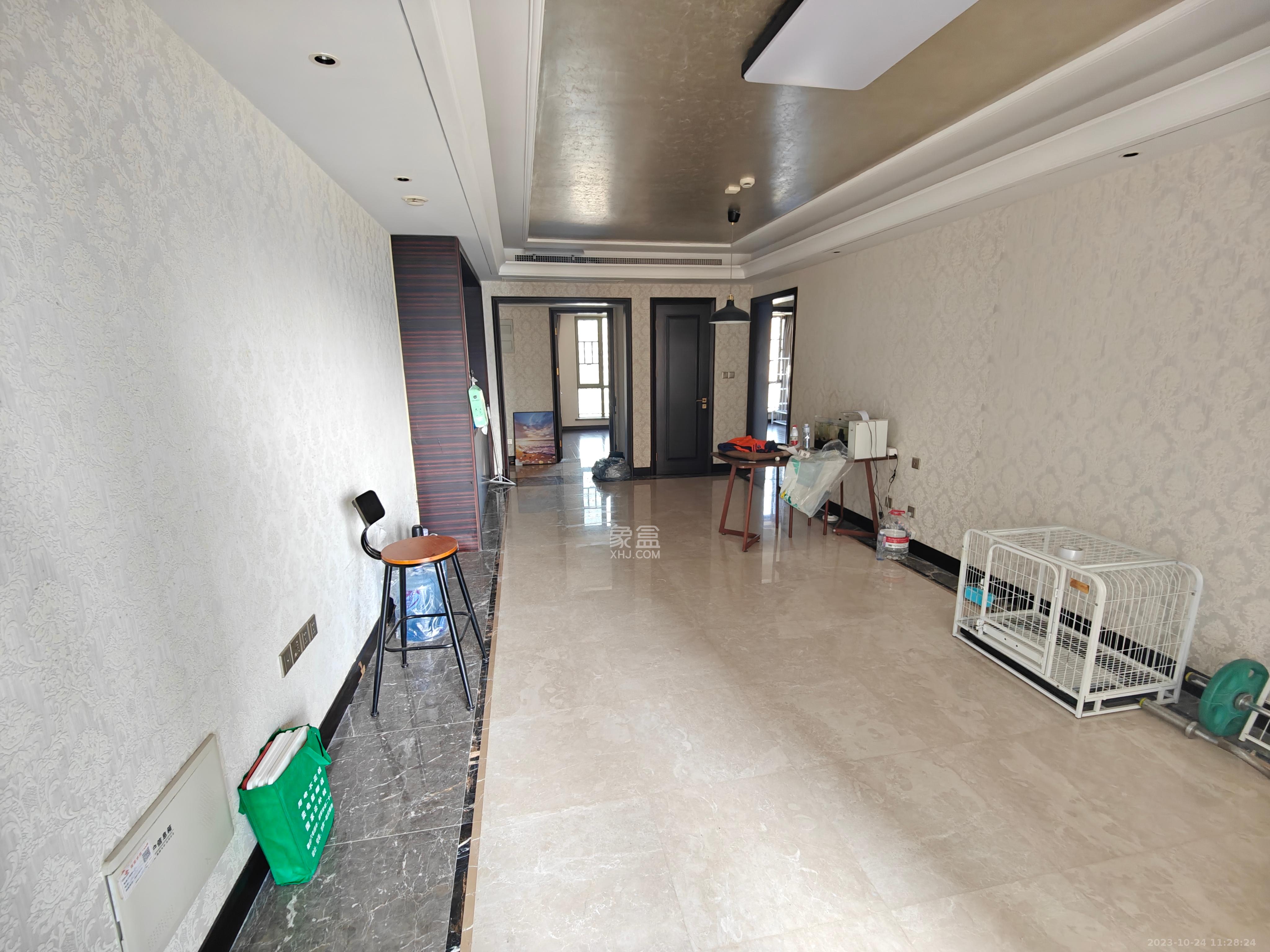 梅溪湖金茂府(金茂广场)(金茂览秀城) 4室2厅2卫 4500.00元/月 梅溪湖金茂府(金茂广场)(金茂览秀城) 4室2厅2卫 4500.00元/月室内图