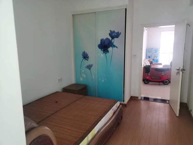香格里拉  3室2厅2卫   1500.00元/月室内图