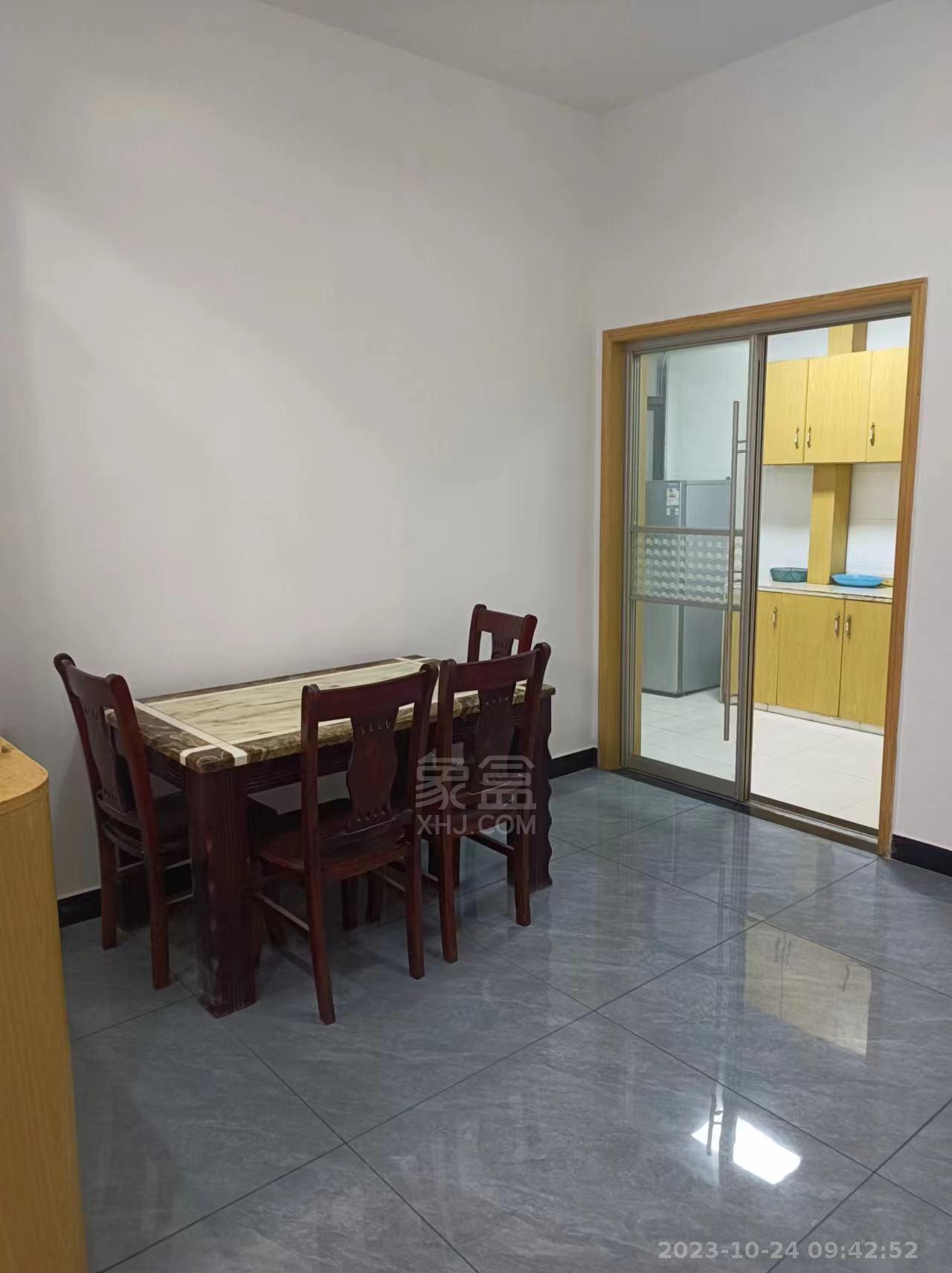 金茂尚都天台路123号  2室2厅1卫   1500.00元/月室内图