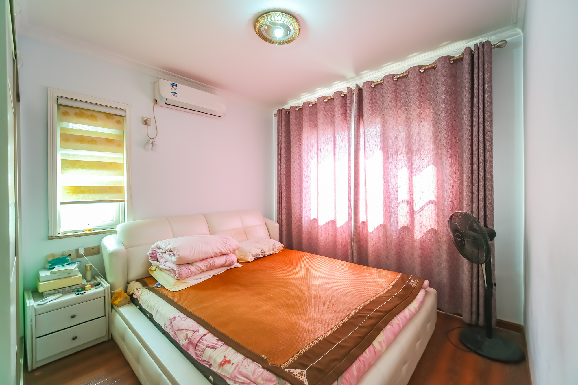 保利香槟国际 3室2厅1卫 78.0万 保利香槟国际 3室2厅1卫 78.0万卧室