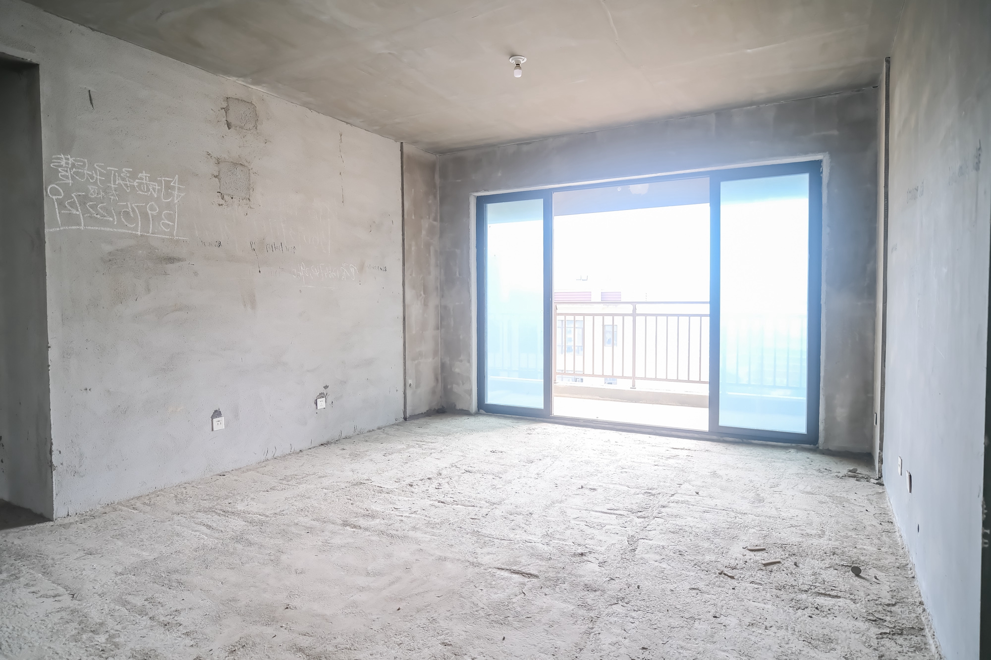 星雅美辰  4室2厅2卫    107.0万客厅