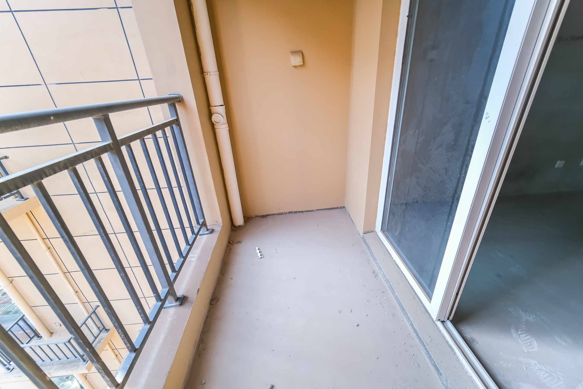 荣盛花语城 3室2厅1卫 66.76万 荣盛花语城 3室2厅1卫 66.76万阳台