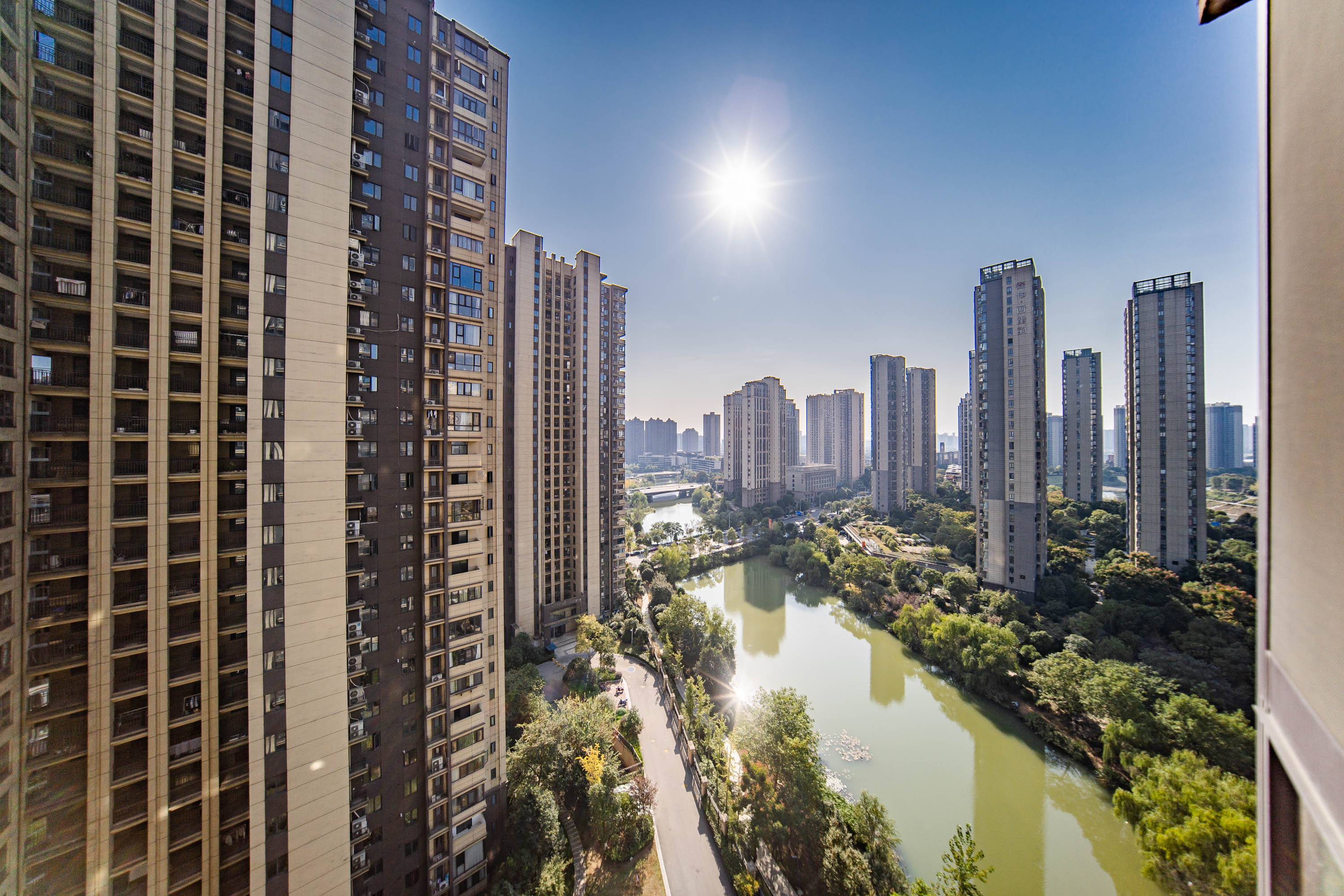 奥克斯滨仕花园（奥克斯洋湖广场/奥克斯中心）  3室1厅1卫    143.0万其他