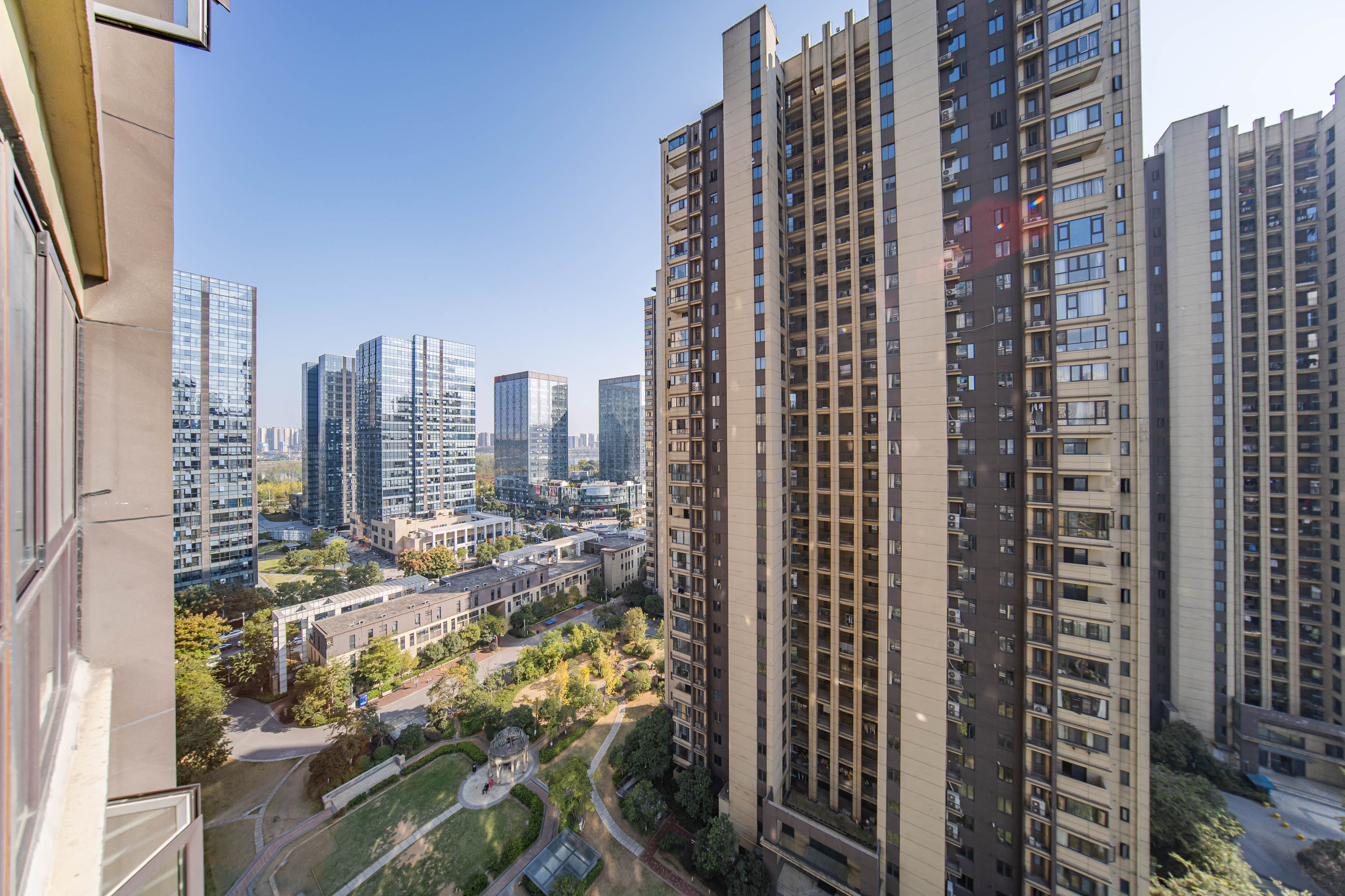 奥克斯滨仕花园（奥克斯洋湖广场/奥克斯中心）  3室1厅1卫    143.0万其他