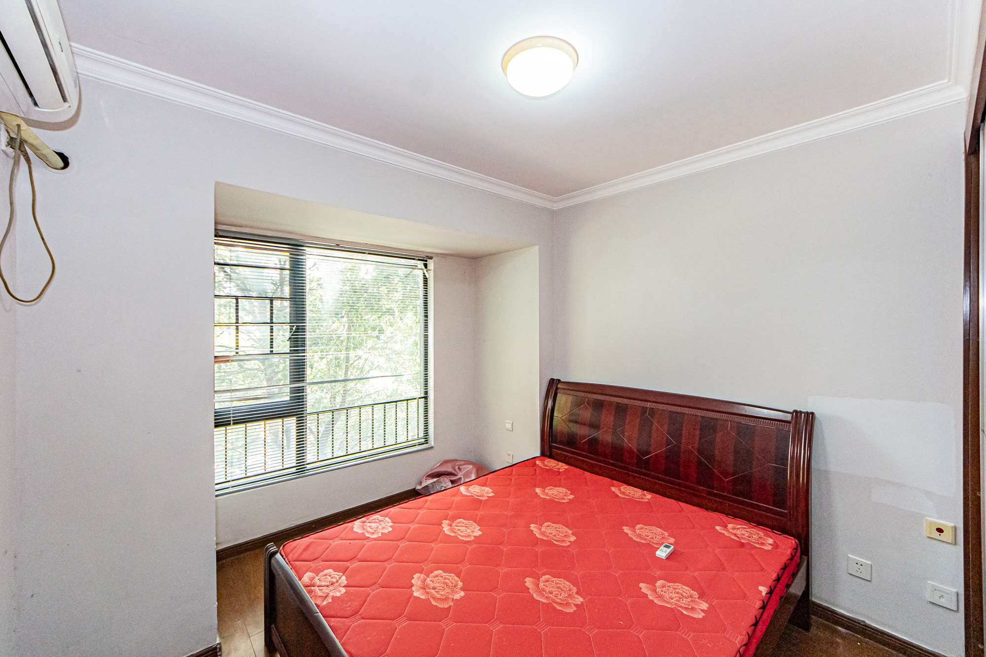 万科城  2室2厅1卫    69.0万卧室