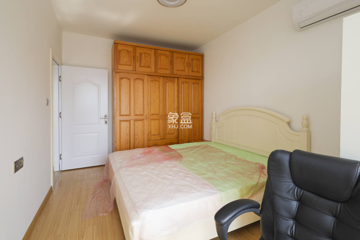 山语城二期  3室2厅1卫    62.0万 山语城二期  3室2厅1卫    62.0万卧室