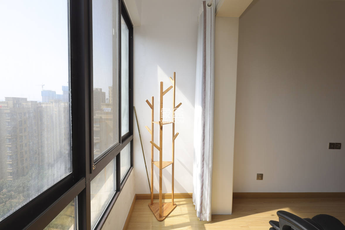 山语城二期  3室2厅1卫    62.0万 山语城二期  3室2厅1卫    62.0万阳台