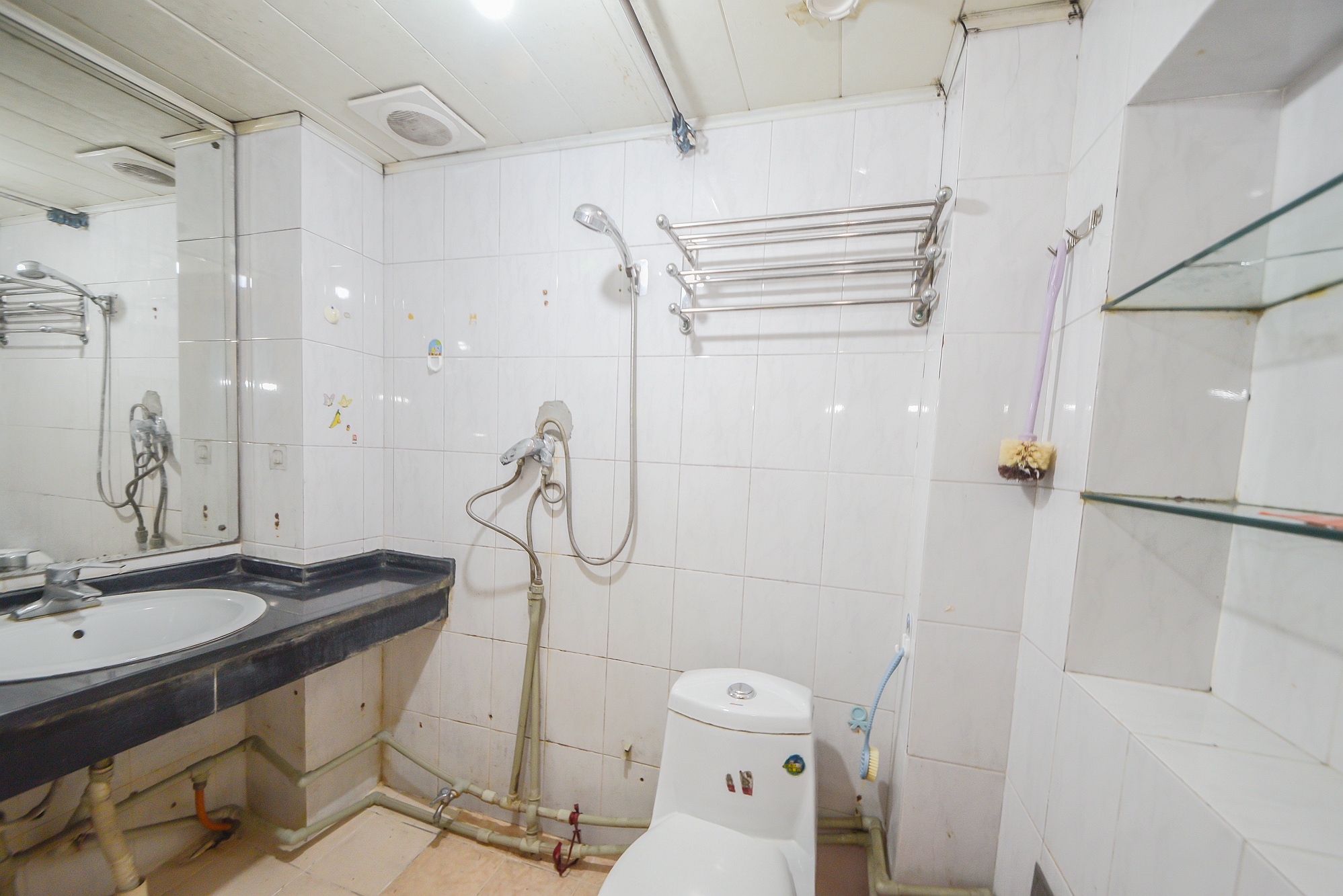 下民航宿舍  3室2厅1卫    45.0万卫生间