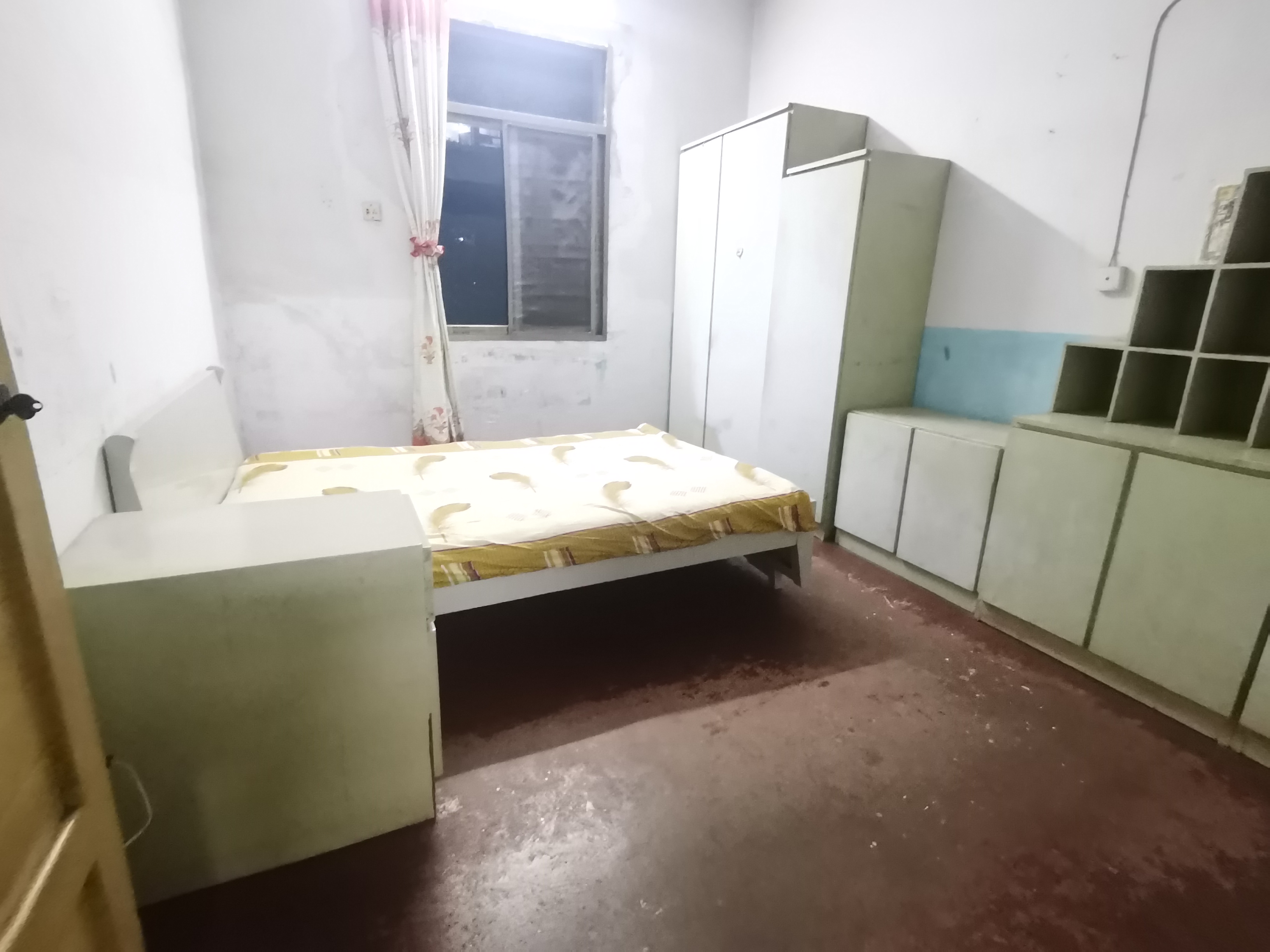 北山二村 2室2厅1卫 16.8万 北山二村 2室2厅1卫 16.8万室内图