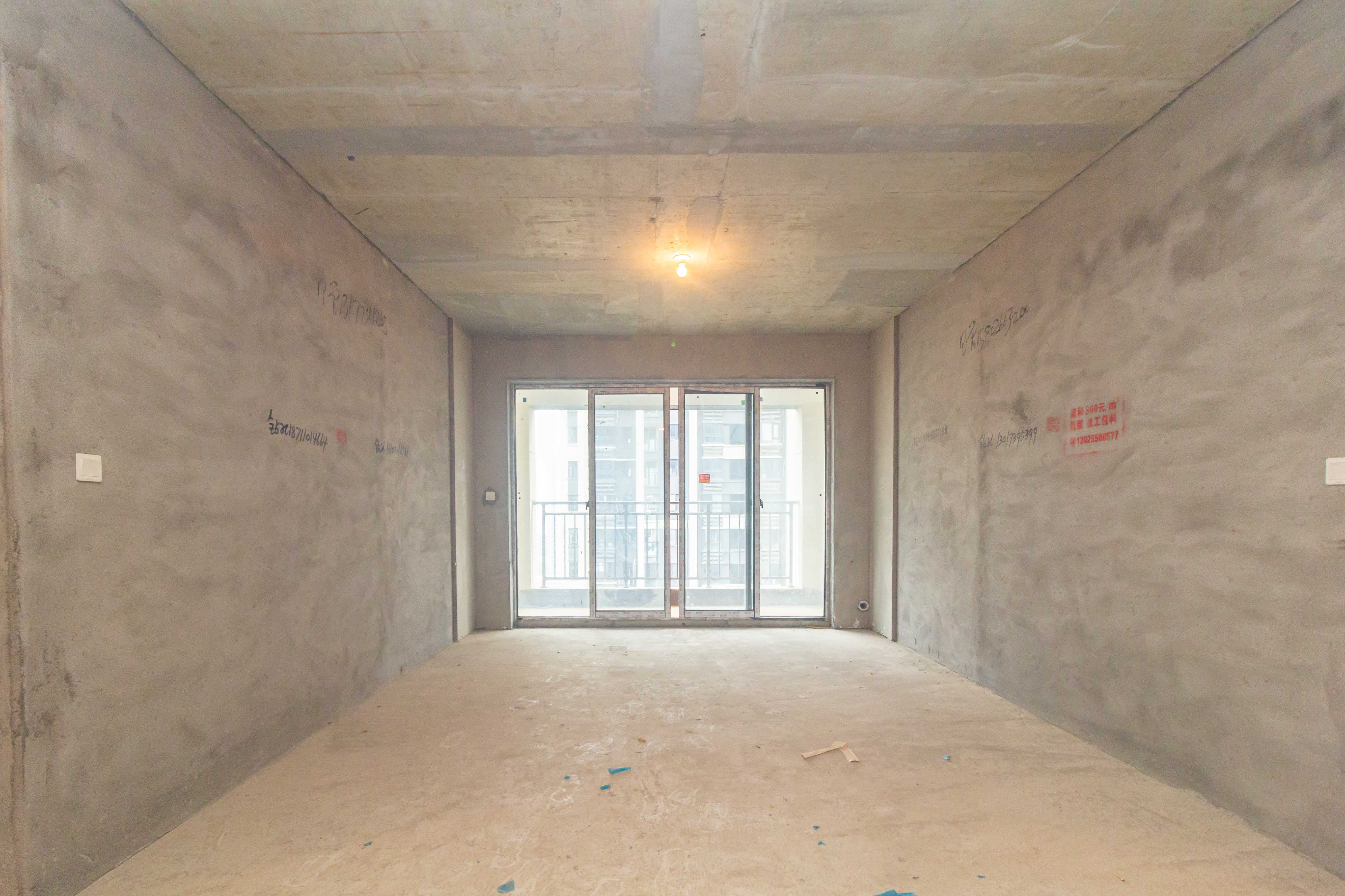 财汇新天地(财汇商务广场) 4室2厅2卫 78.8万 财汇新天地(财汇商务广场) 4室2厅2卫 78.8万客厅