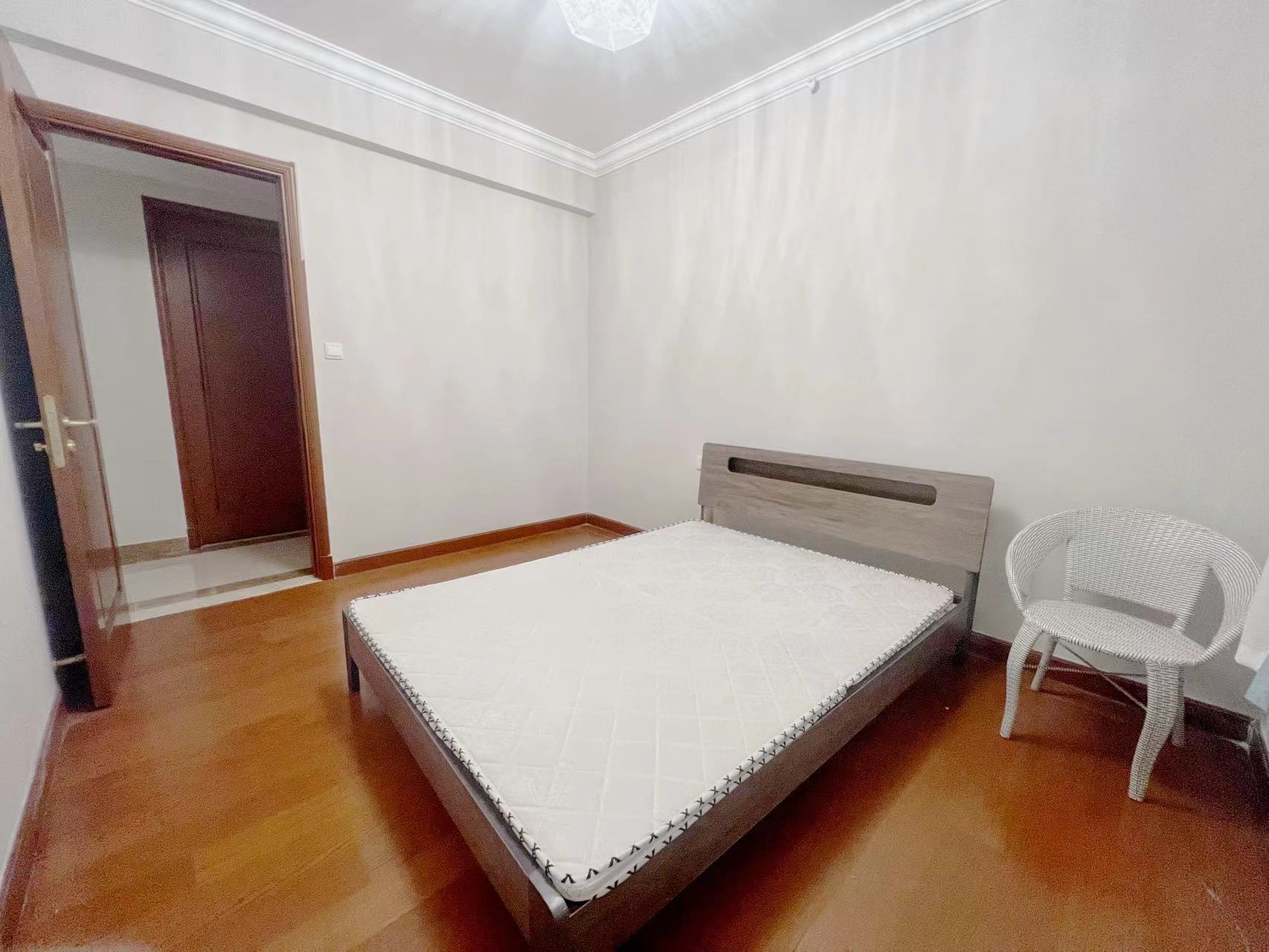 恒大滨河左岸 3室2厅1卫 3200.00元/月 恒大滨河左岸 3室2厅1卫 3200.00元/月室内图