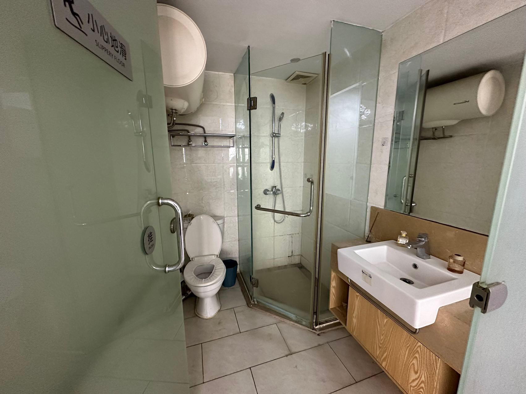 大汉希尔顿 1室1厅1卫 30.8万 大汉希尔顿 1室1厅1卫 30.8万室内图