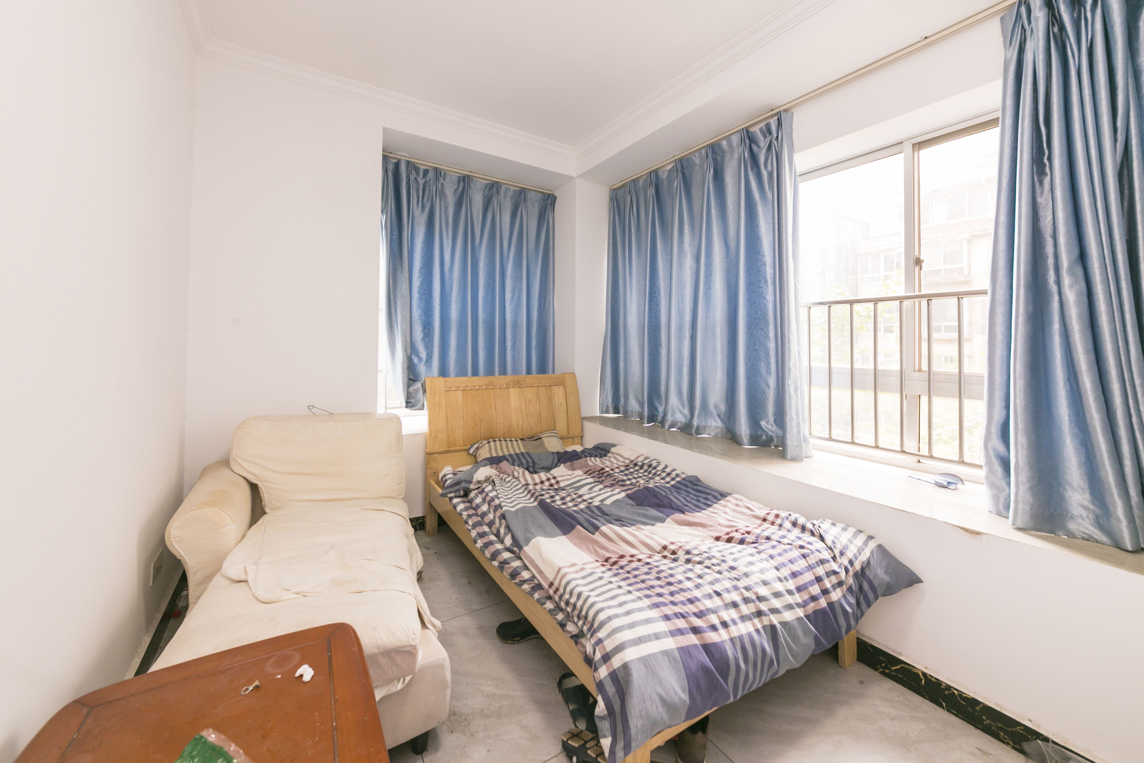 天一康园(湖南电力科技园)  4室2厅2卫    298.0万 天一康园(湖南电力科技园)  4室2厅2卫    298.0万卧室