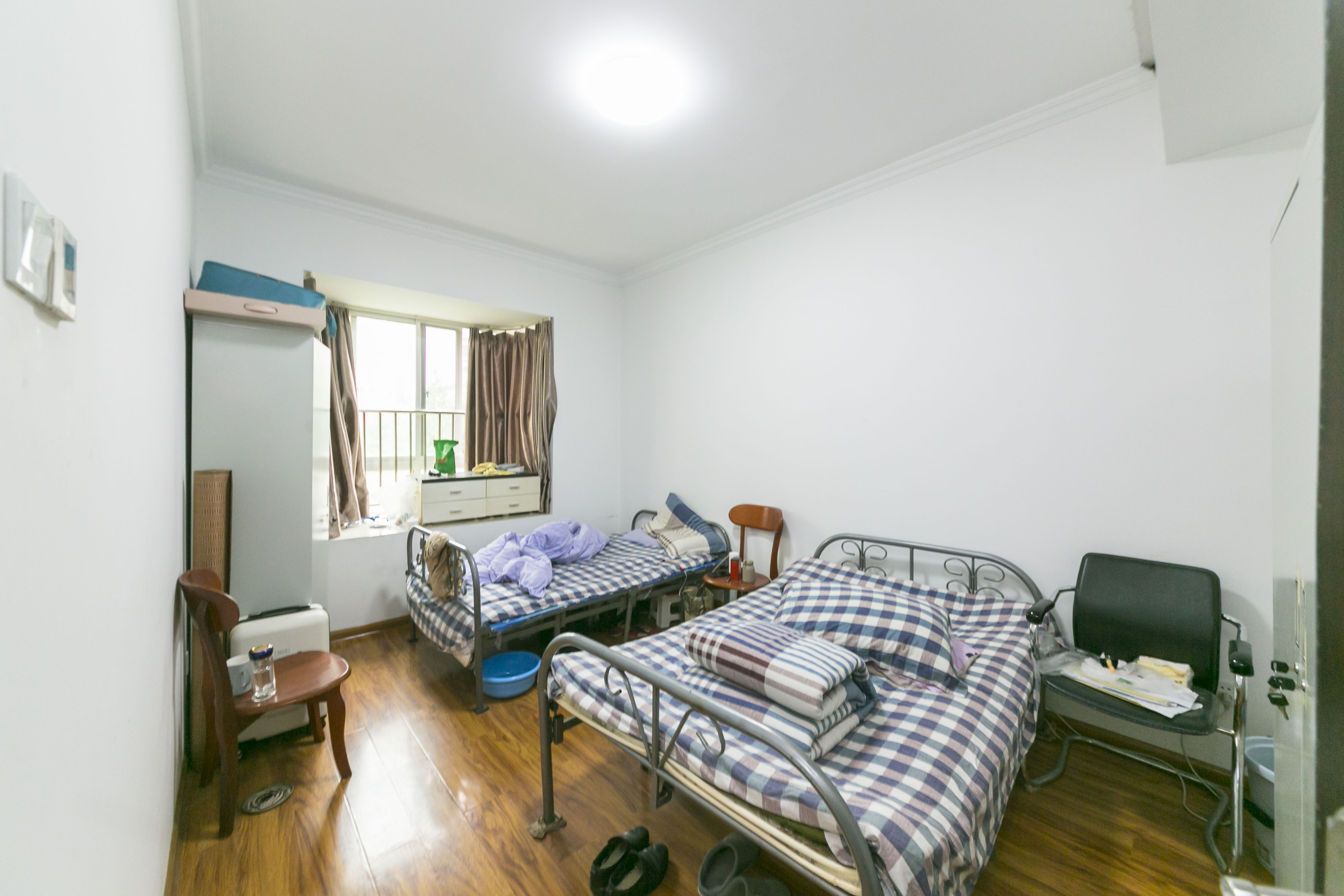 天一康园(湖南电力科技园)  4室2厅2卫    298.0万 天一康园(湖南电力科技园)  4室2厅2卫    298.0万卧室