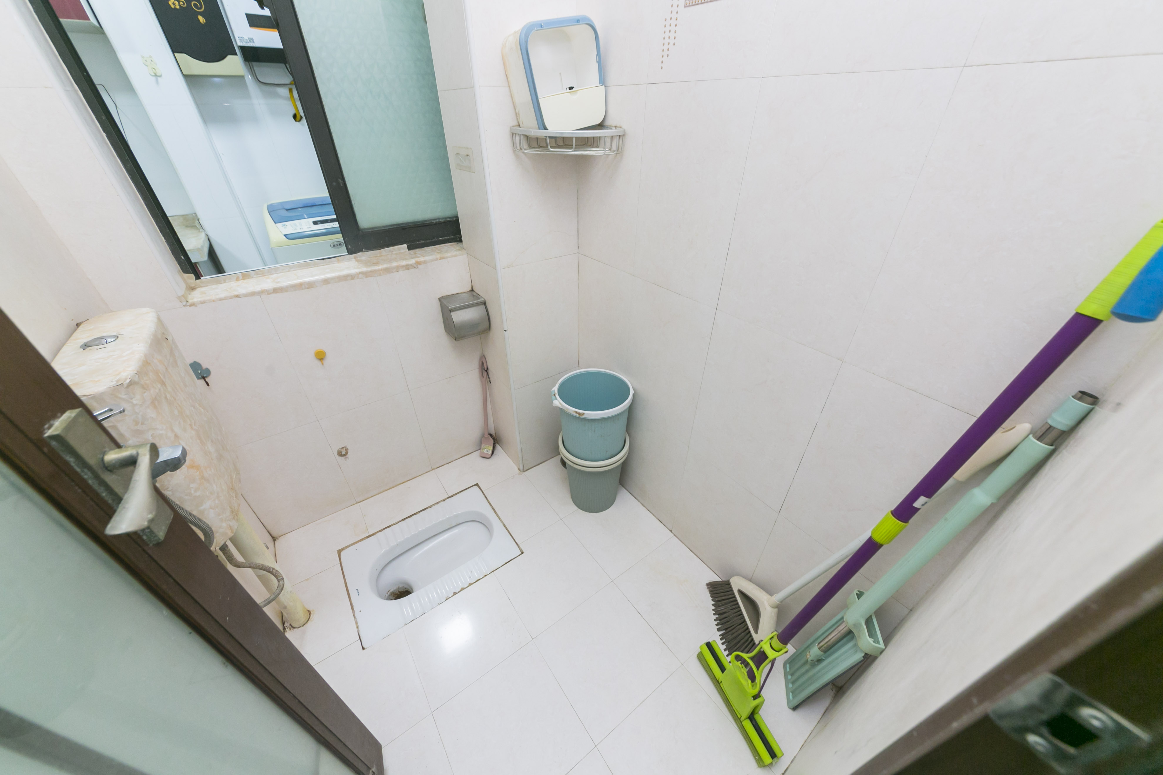 和庄  3室2厅1卫    59.8万卫生间