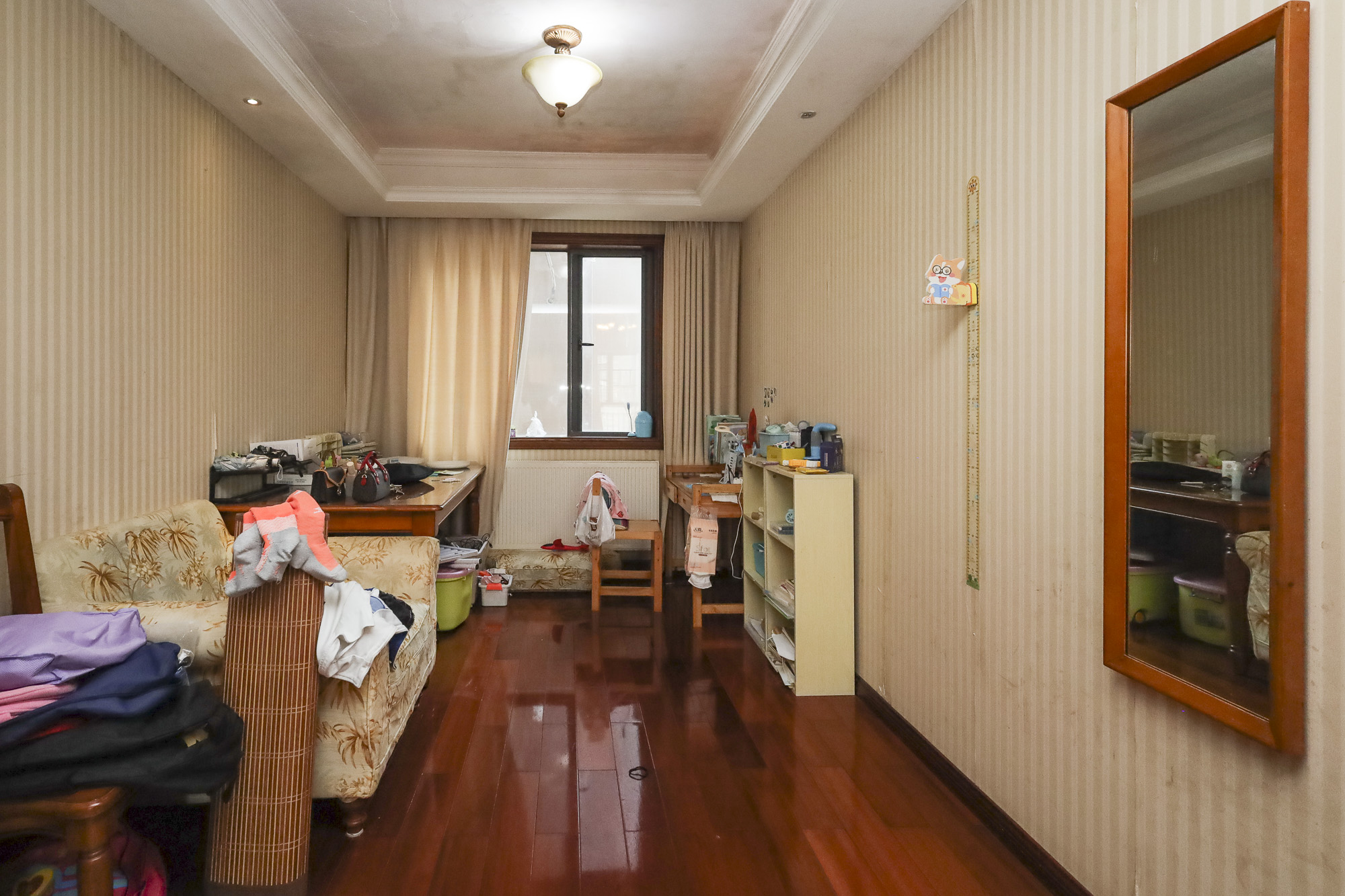 极目楚天  3室2厅2卫    116.0万 极目楚天  3室2厅2卫    116.0万客厅