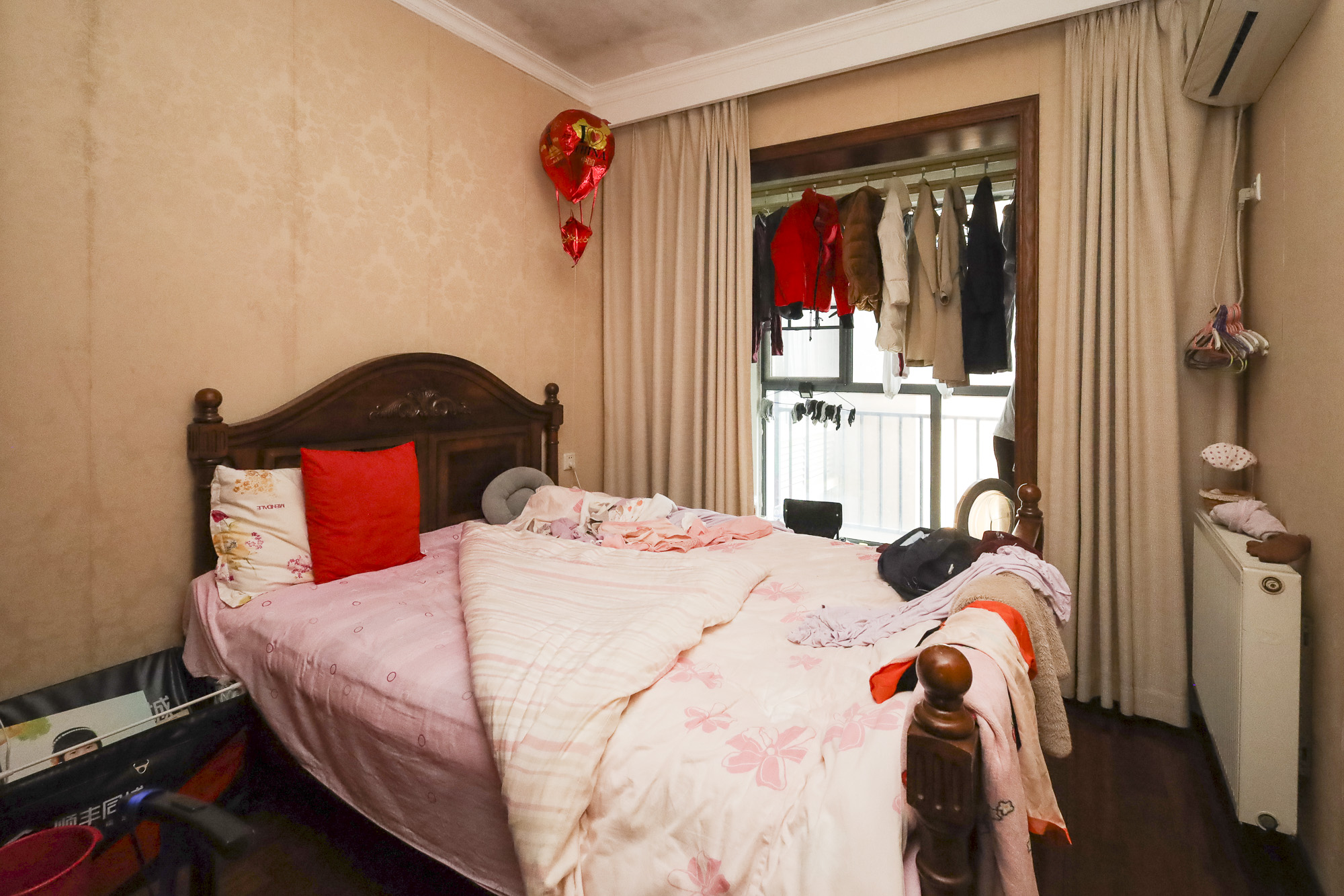 极目楚天  3室2厅2卫    116.0万 极目楚天  3室2厅2卫    116.0万卧室