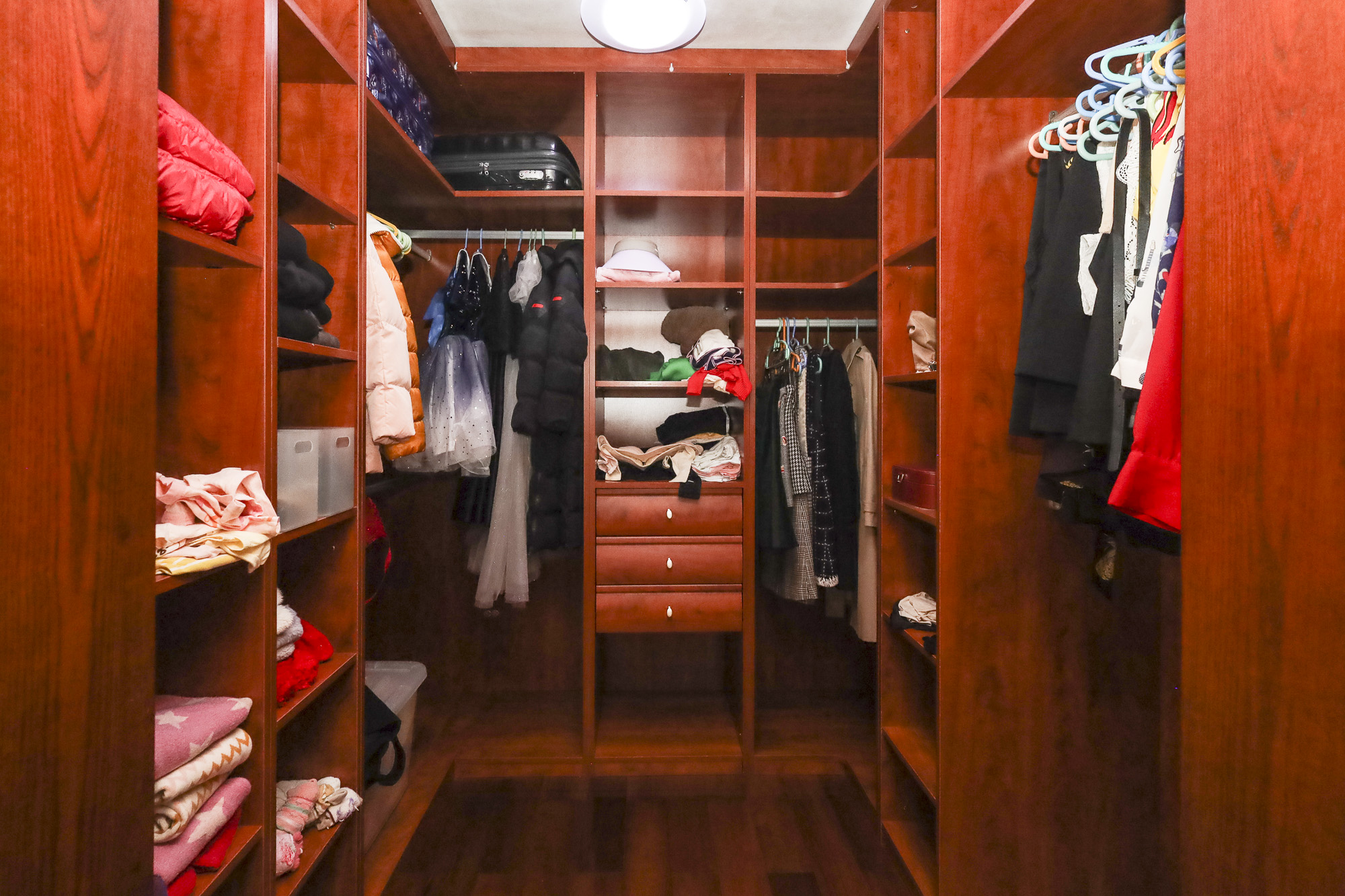 极目楚天  3室2厅2卫    116.0万 极目楚天  3室2厅2卫    116.0万卧室