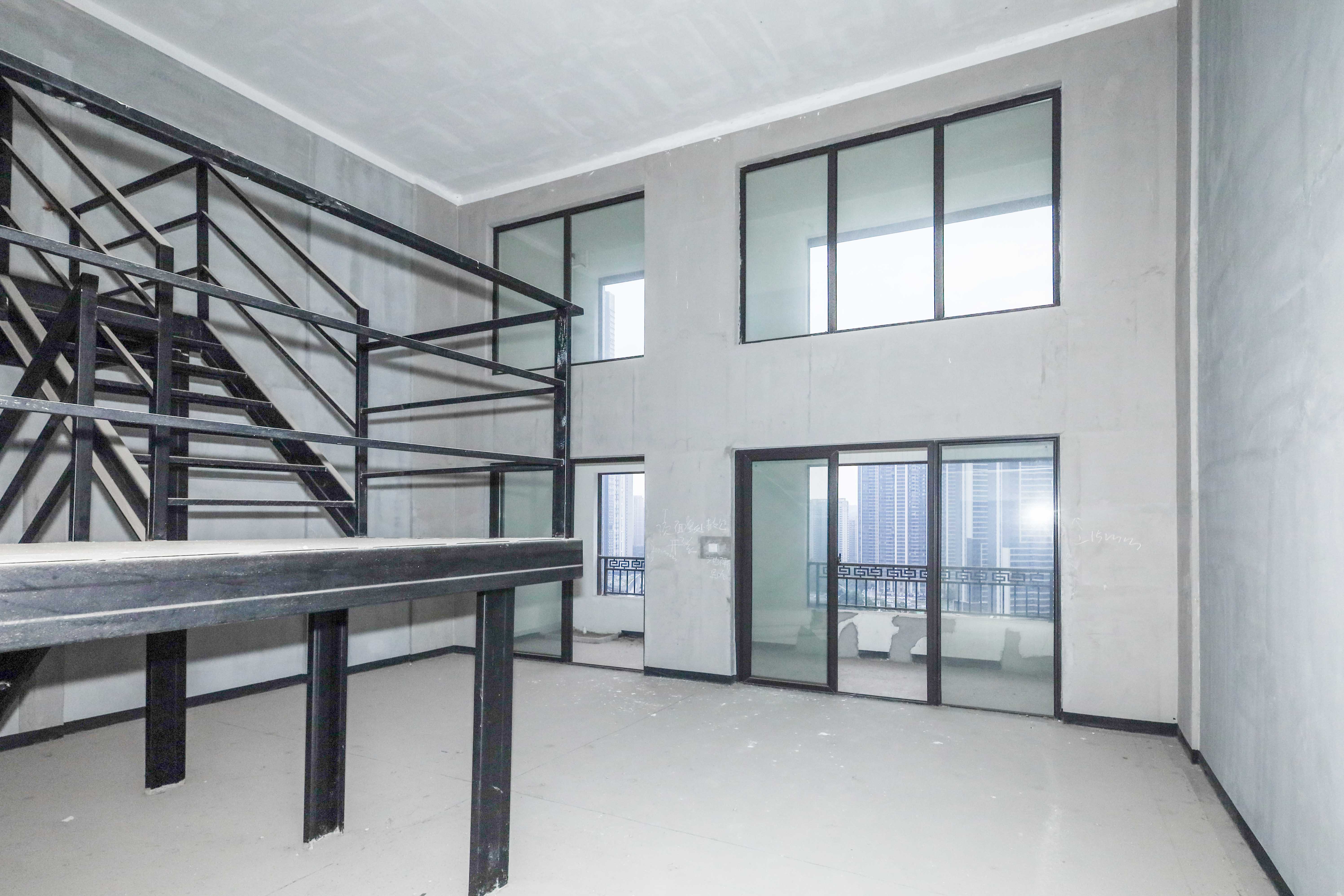 建发央著  4室2厅2卫   290.00万
