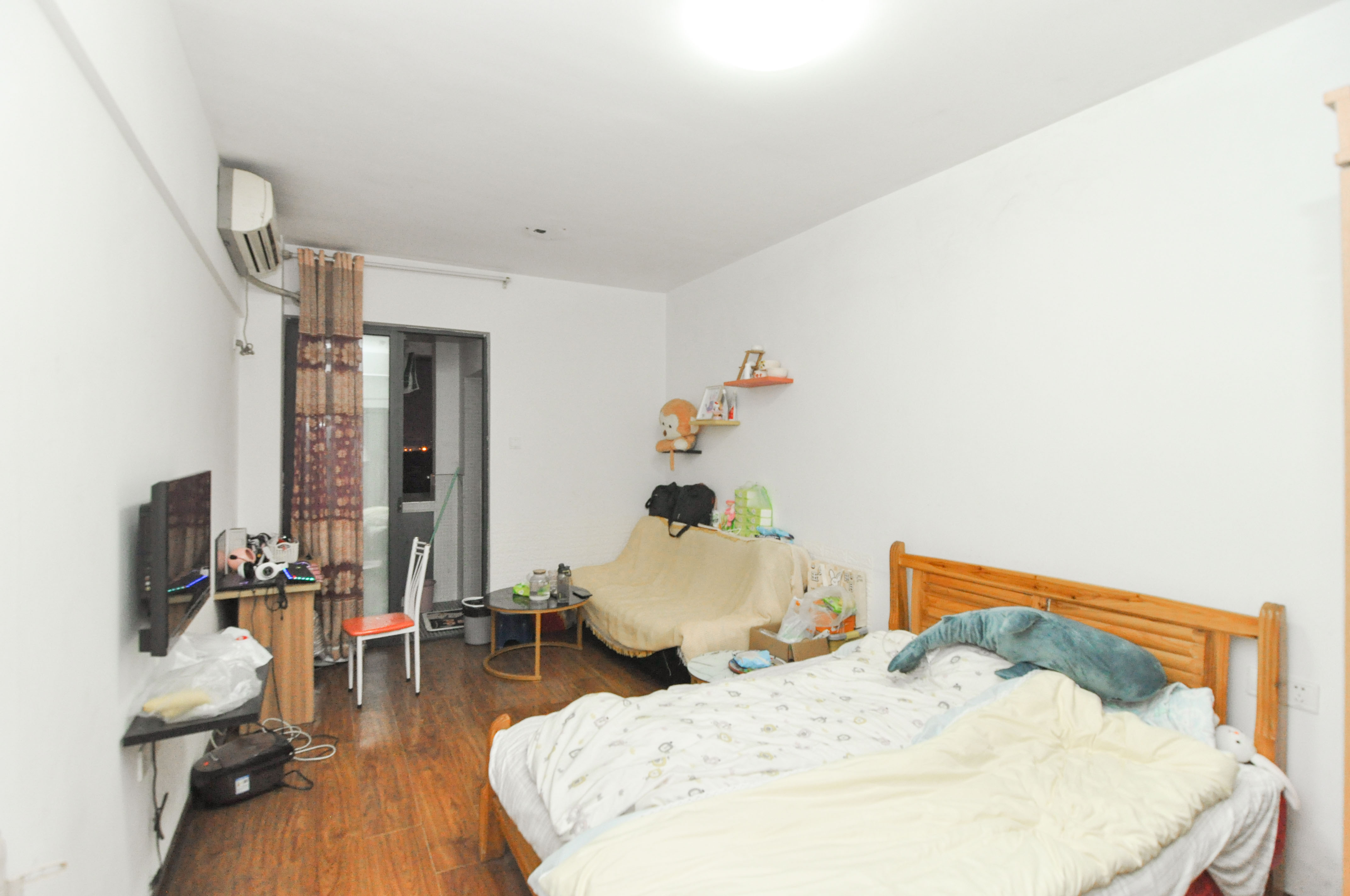 红公馆(前程丽景大厦)  1室1厅1卫    30.8万 红公馆(前程丽景大厦)  1室1厅1卫    30.8万客厅