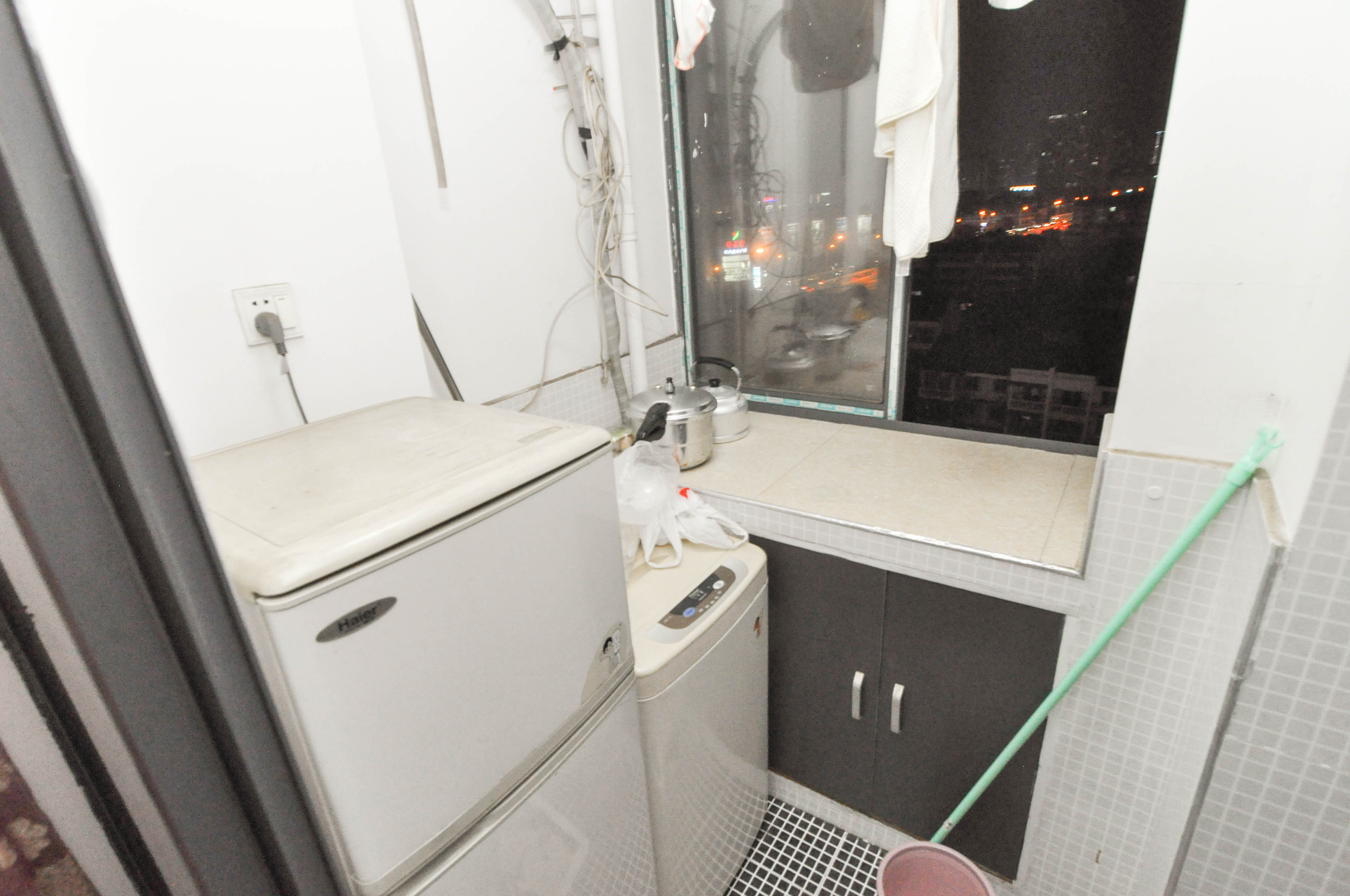 红公馆(前程丽景大厦)  1室1厅1卫    30.8万 红公馆(前程丽景大厦)  1室1厅1卫    30.8万其他