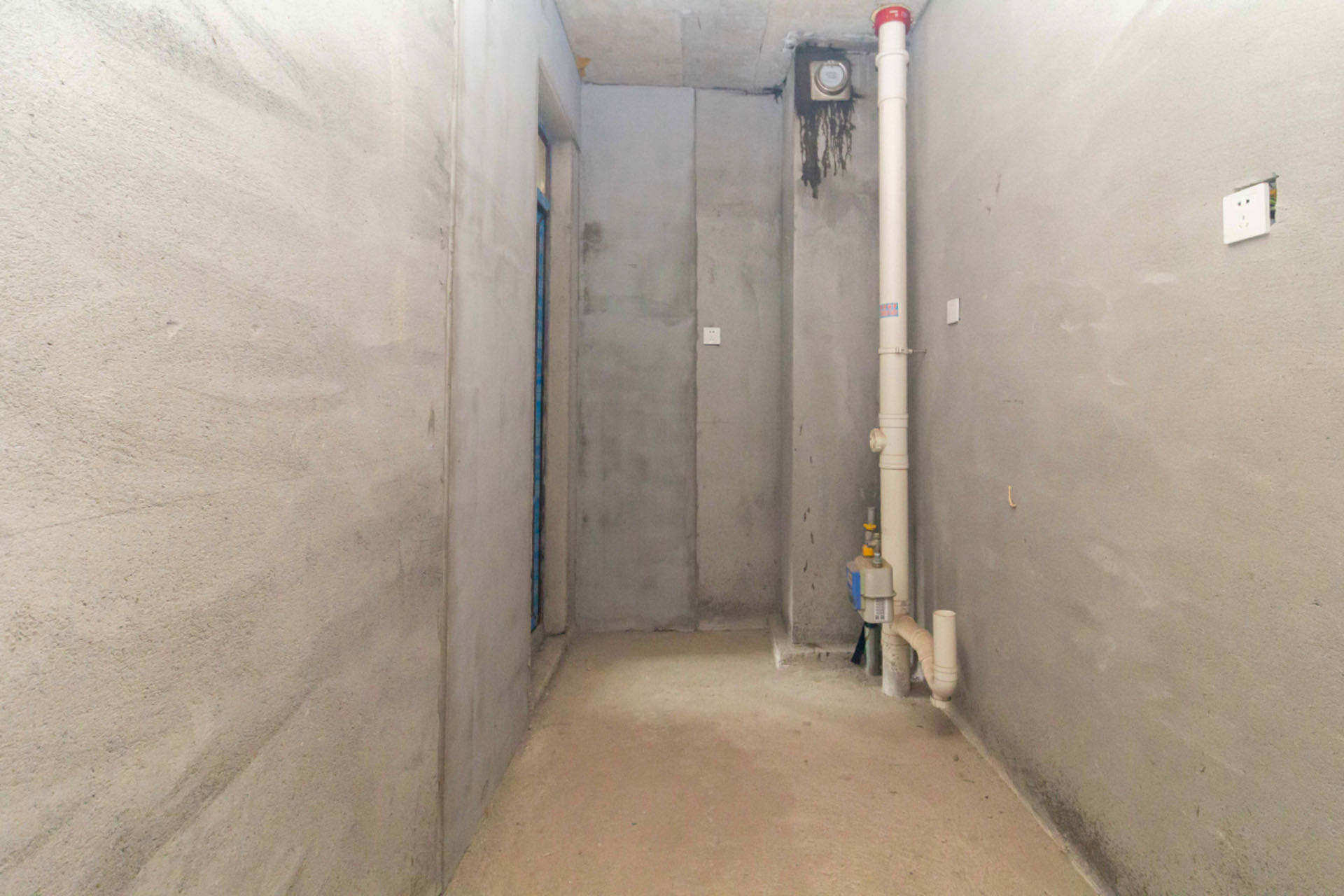 东方美地  3室2厅2卫   64.50万厨房
