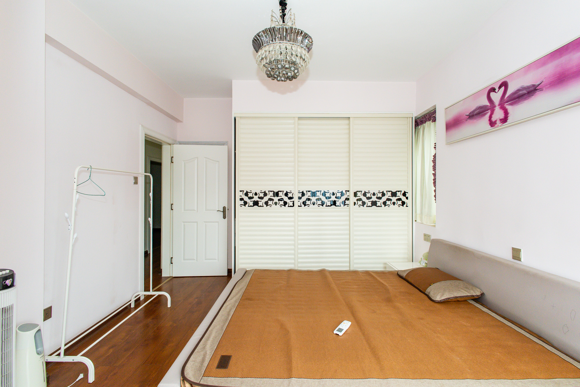 恒基凯旋门一二期 3室2厅2卫 109.0万 恒基凯旋门一二期 3室2厅2卫 109.0万卧室