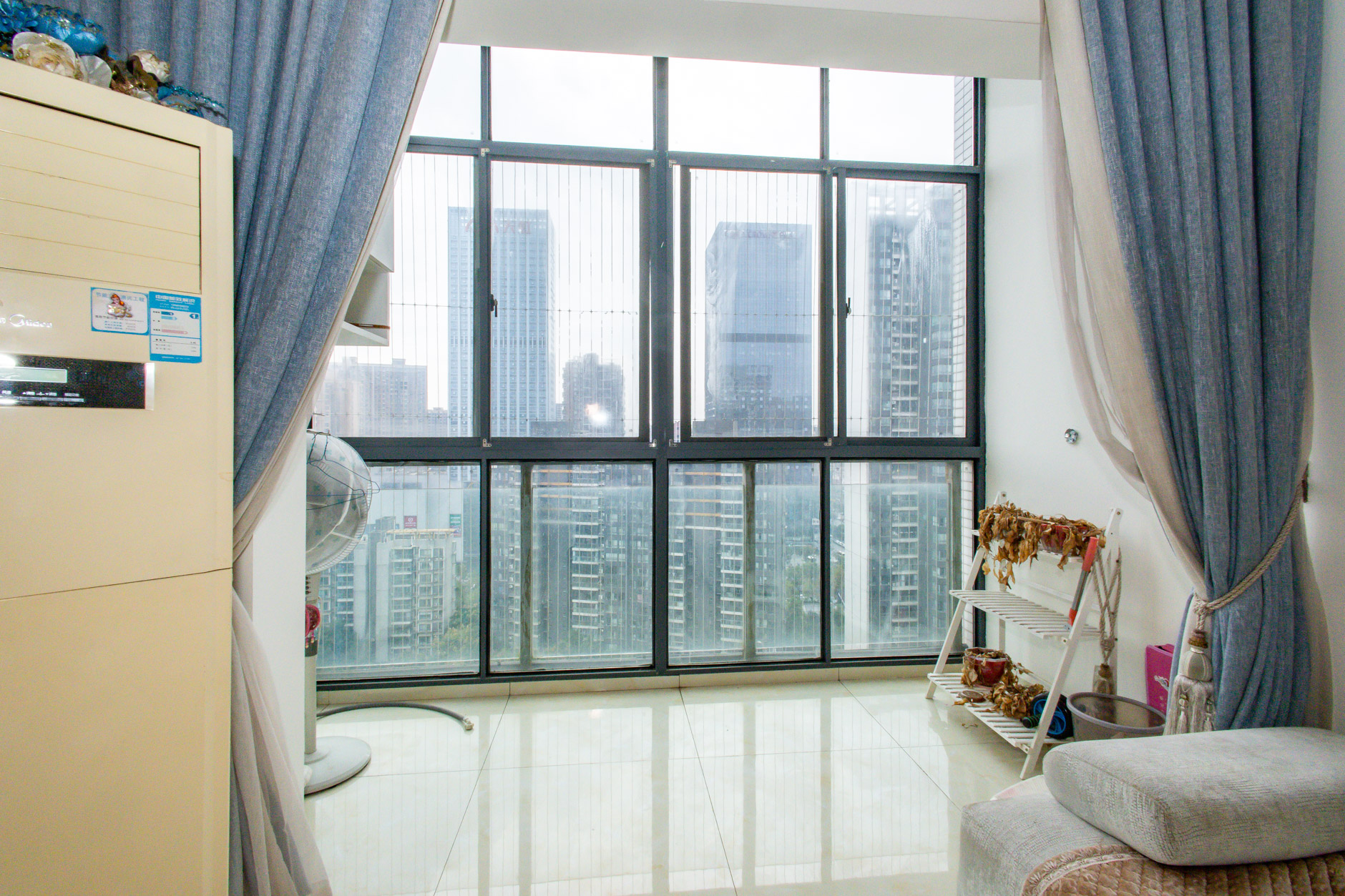 恒基凯旋门一二期 3室2厅2卫 109.0万 恒基凯旋门一二期 3室2厅2卫 109.0万阳台