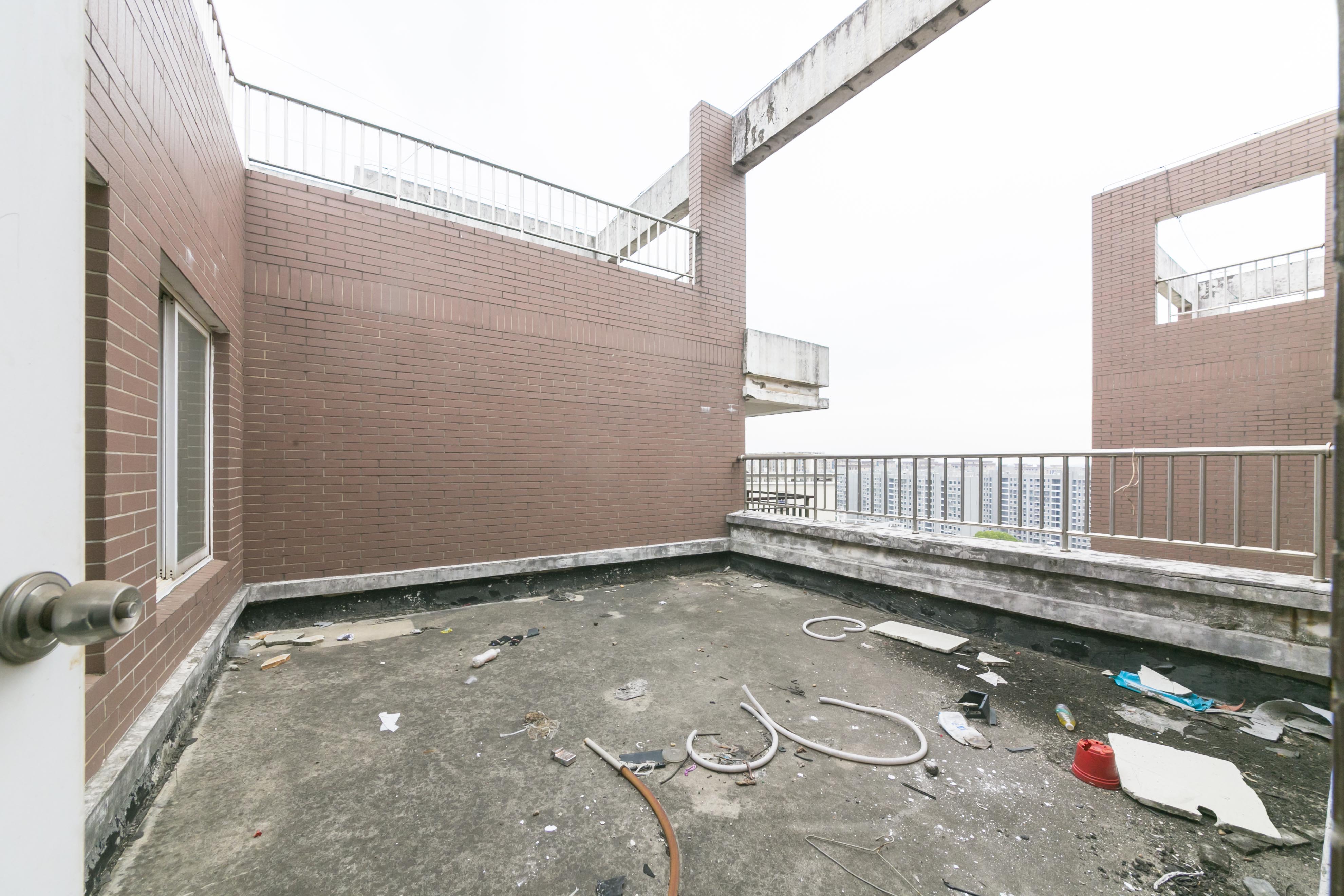 升远君尚嘉筑  5室2厅2卫    224.0万其他