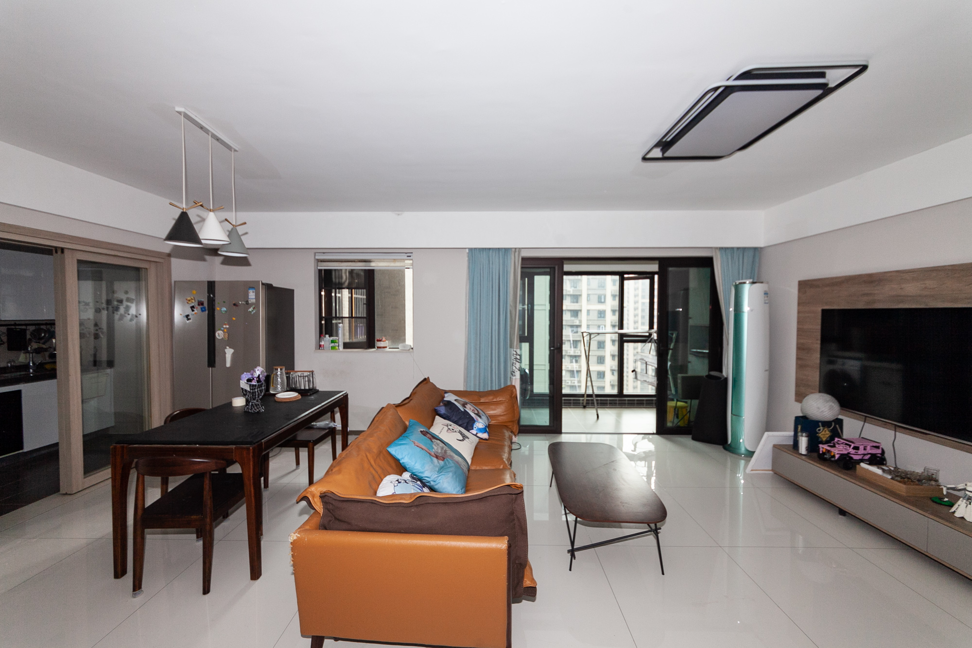 时代倾城三期  3室2厅2卫    123.0万 时代倾城三期  3室2厅2卫    123.0万客厅