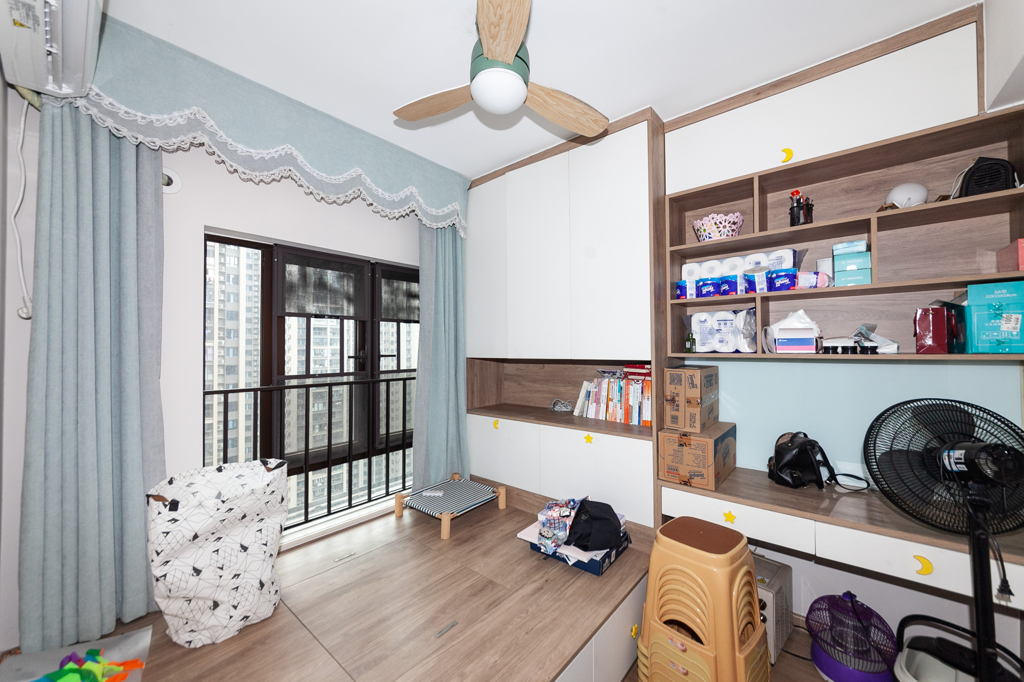 时代倾城三期  3室2厅2卫    123.0万 时代倾城三期  3室2厅2卫    123.0万卧室