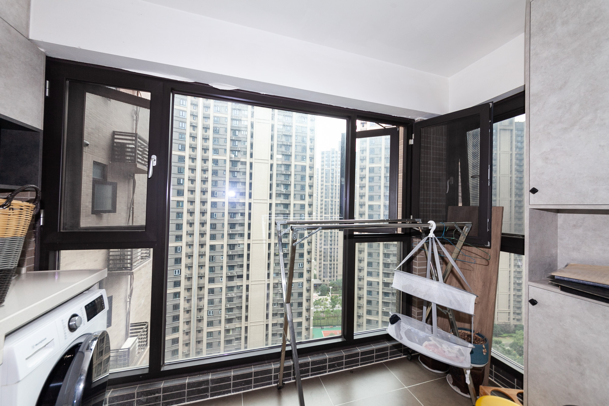 时代倾城三期  3室2厅2卫    123.0万 时代倾城三期  3室2厅2卫    123.0万阳台