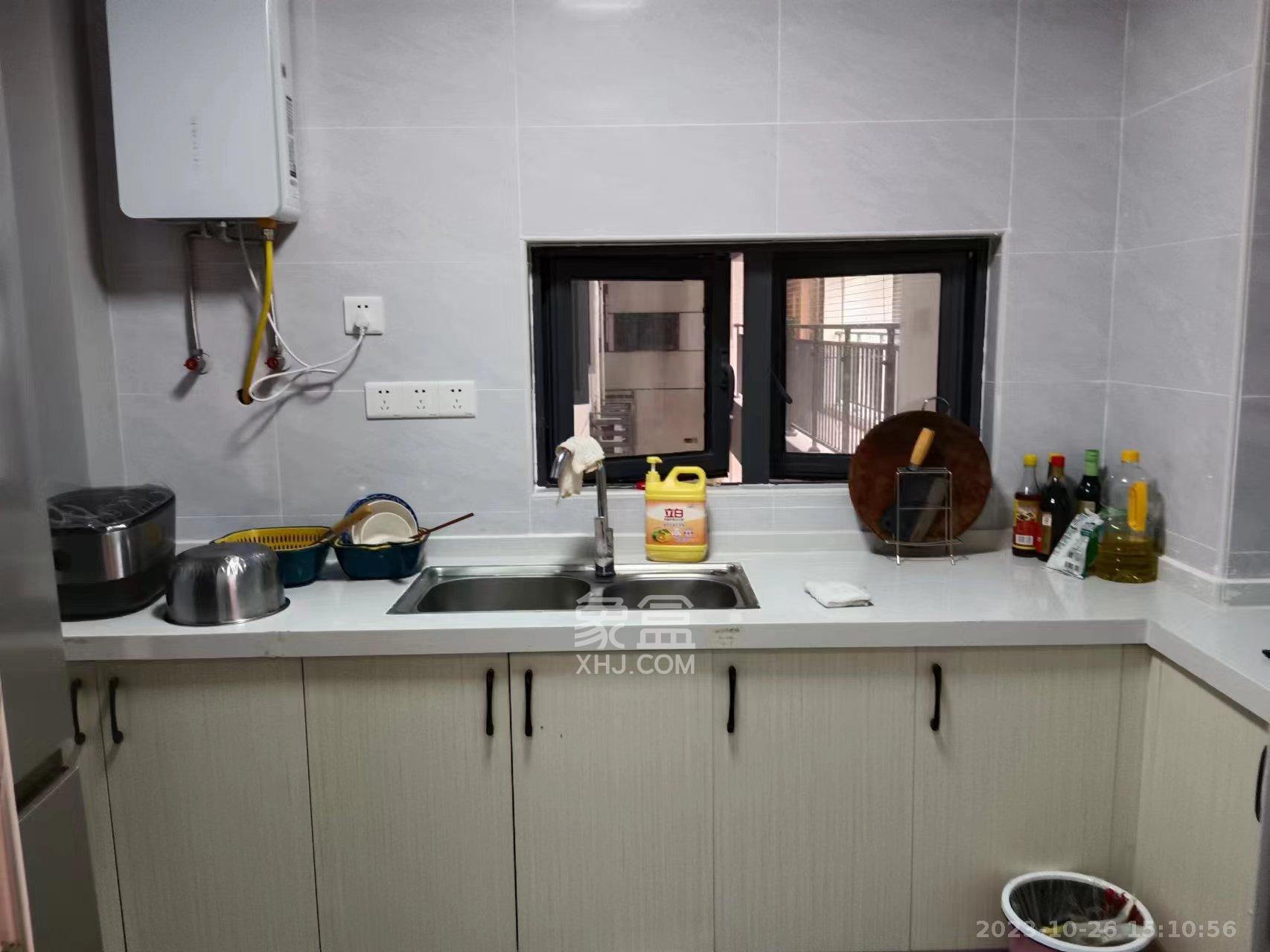 保利恒伟时光印象 4室2厅2卫 3200.0元/月 保利恒伟时光印象 4室2厅2卫 3200.0元/月室内图