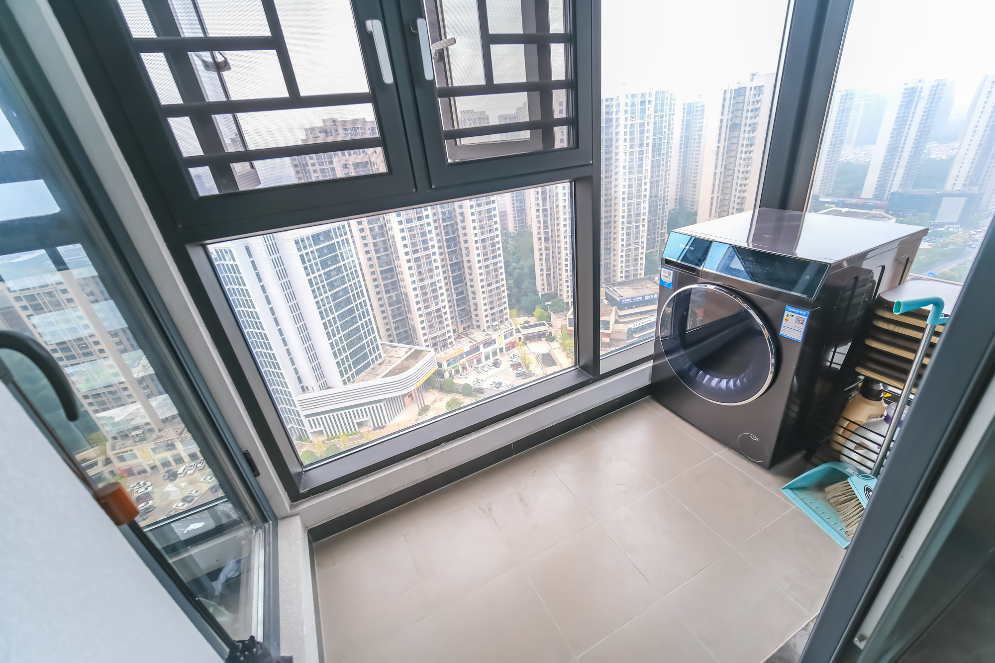 运达锦绣广场  4室2厅2卫    210.0万 运达锦绣广场  4室2厅2卫    210.0万阳台