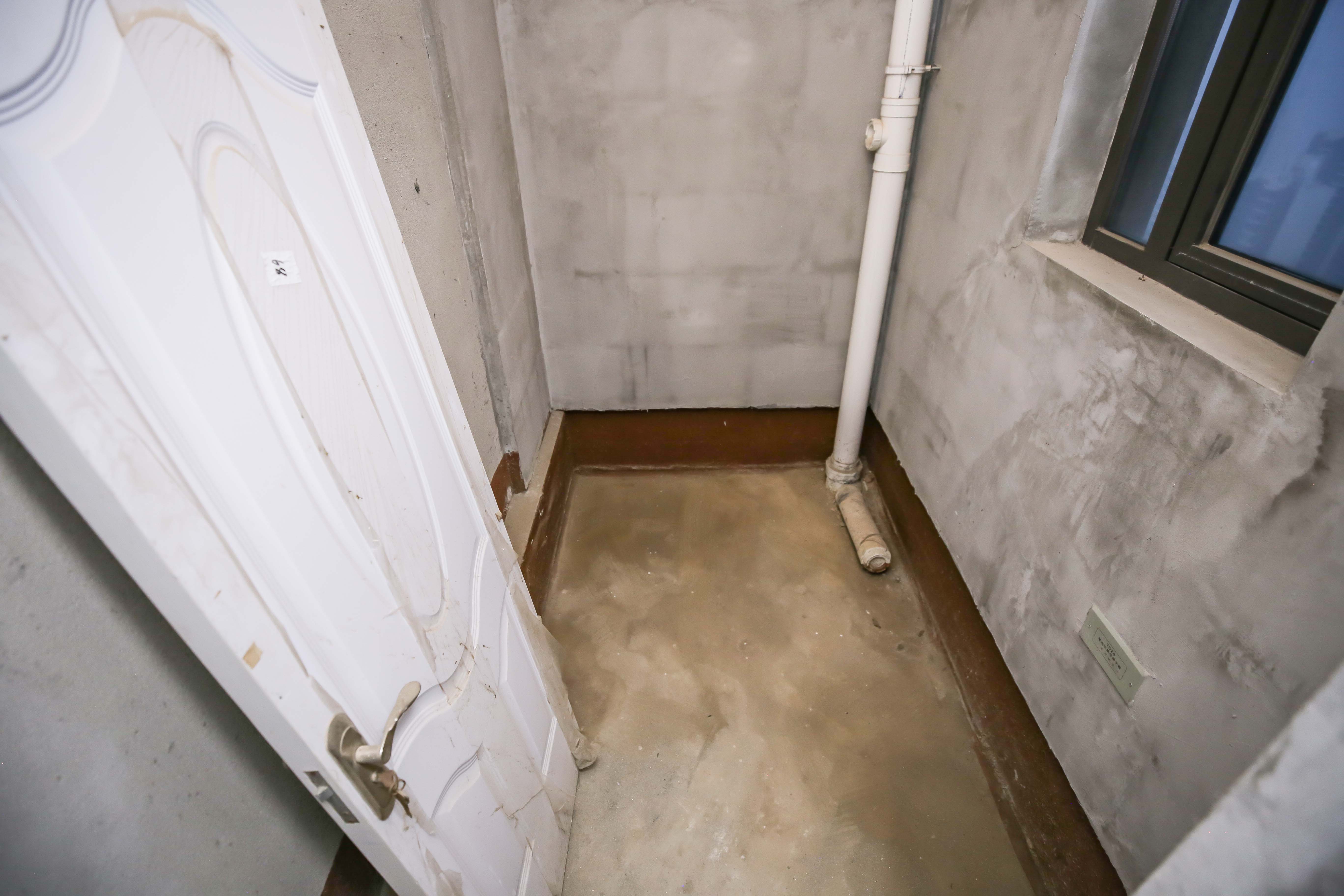 通号岭绣苑 4室2厅2卫 72.0万 通号岭绣苑 4室2厅2卫 72.0万卫生间