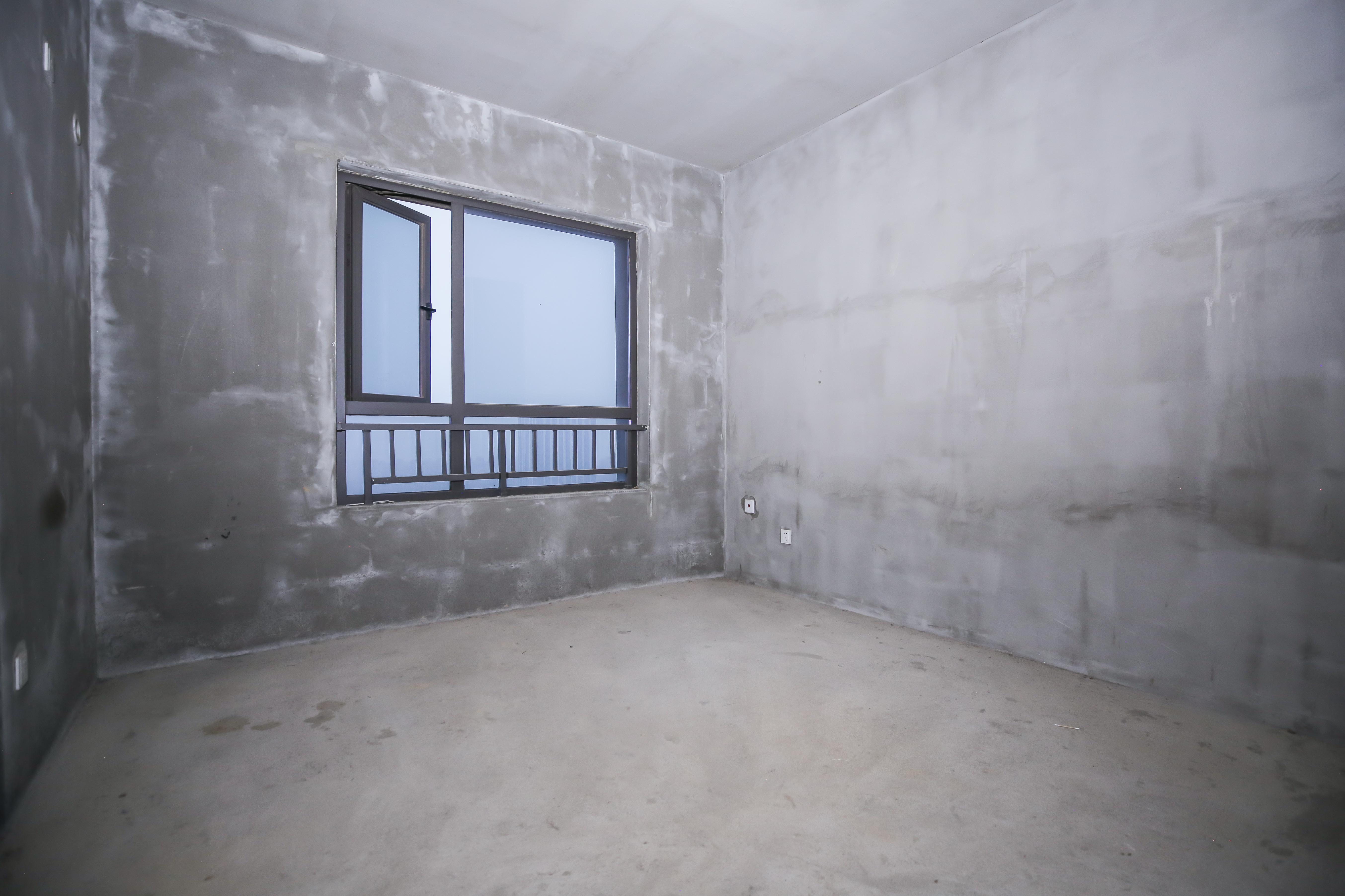 通号岭绣苑 4室2厅2卫 72.0万 通号岭绣苑 4室2厅2卫 72.0万卧室