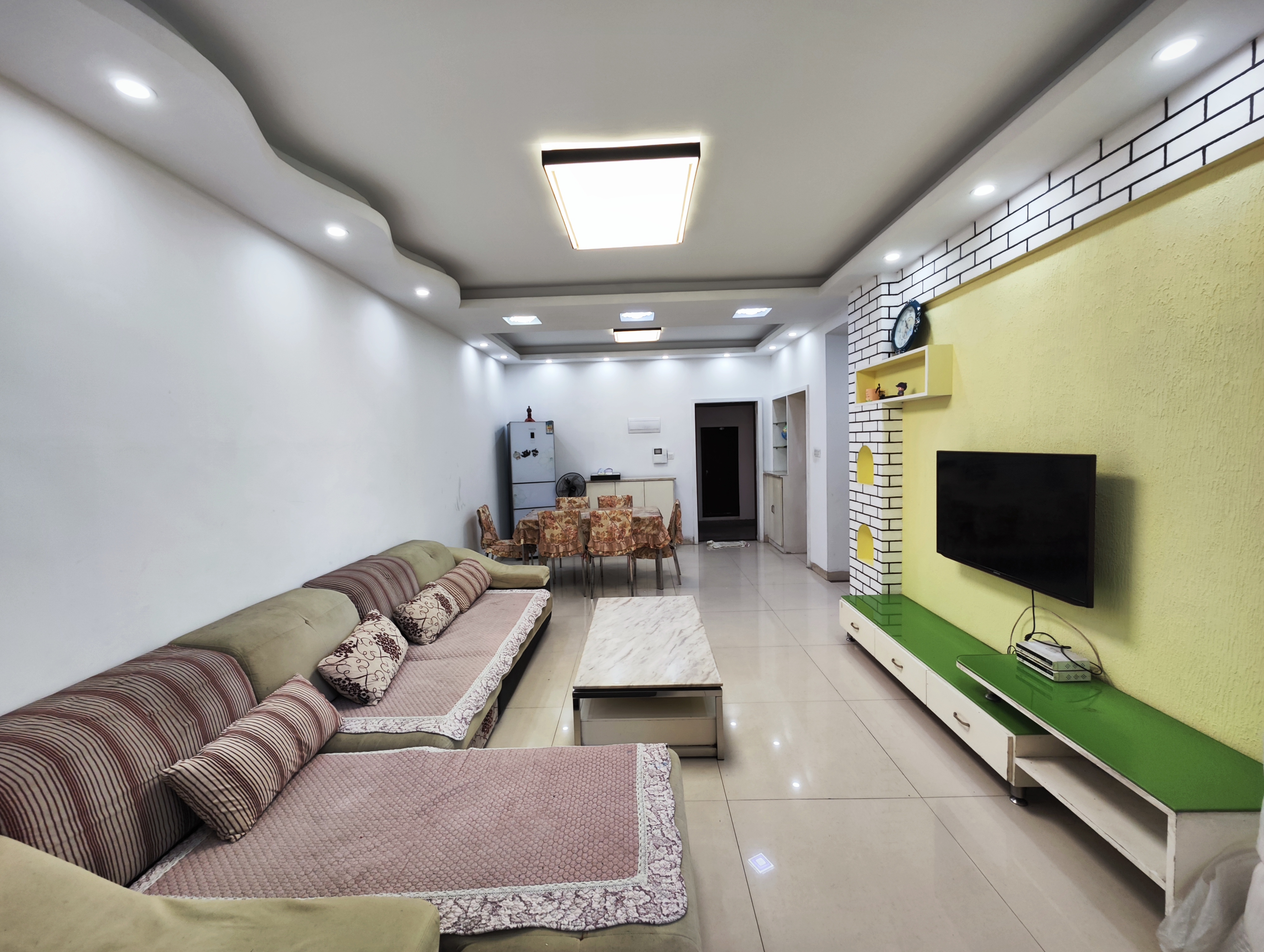 香草园二期春晓  2室2厅1卫    55.0万 香草园二期春晓  2室2厅1卫    55.0万室内图