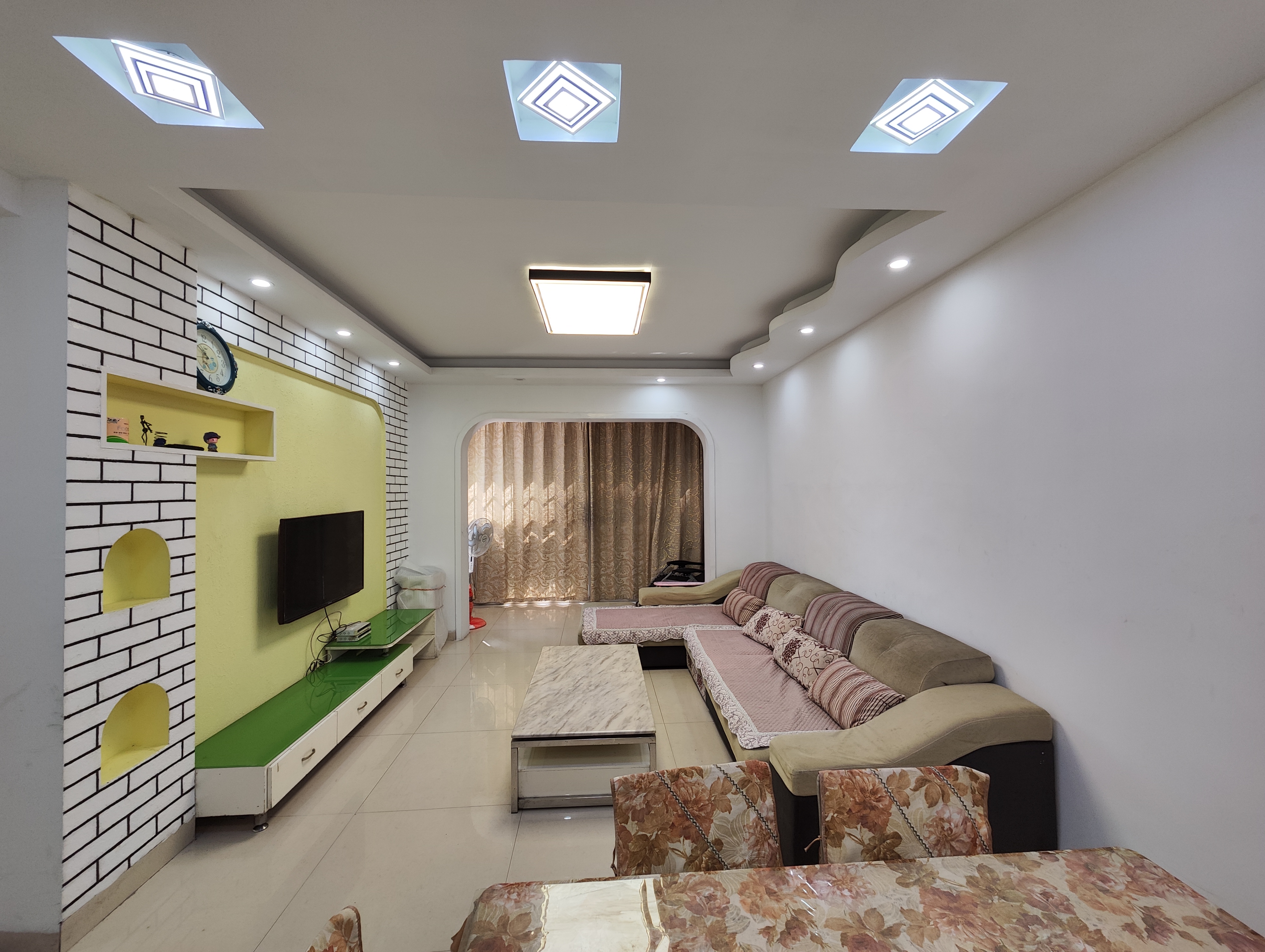 香草园二期春晓  2室2厅1卫    55.0万 香草园二期春晓  2室2厅1卫    55.0万室内图