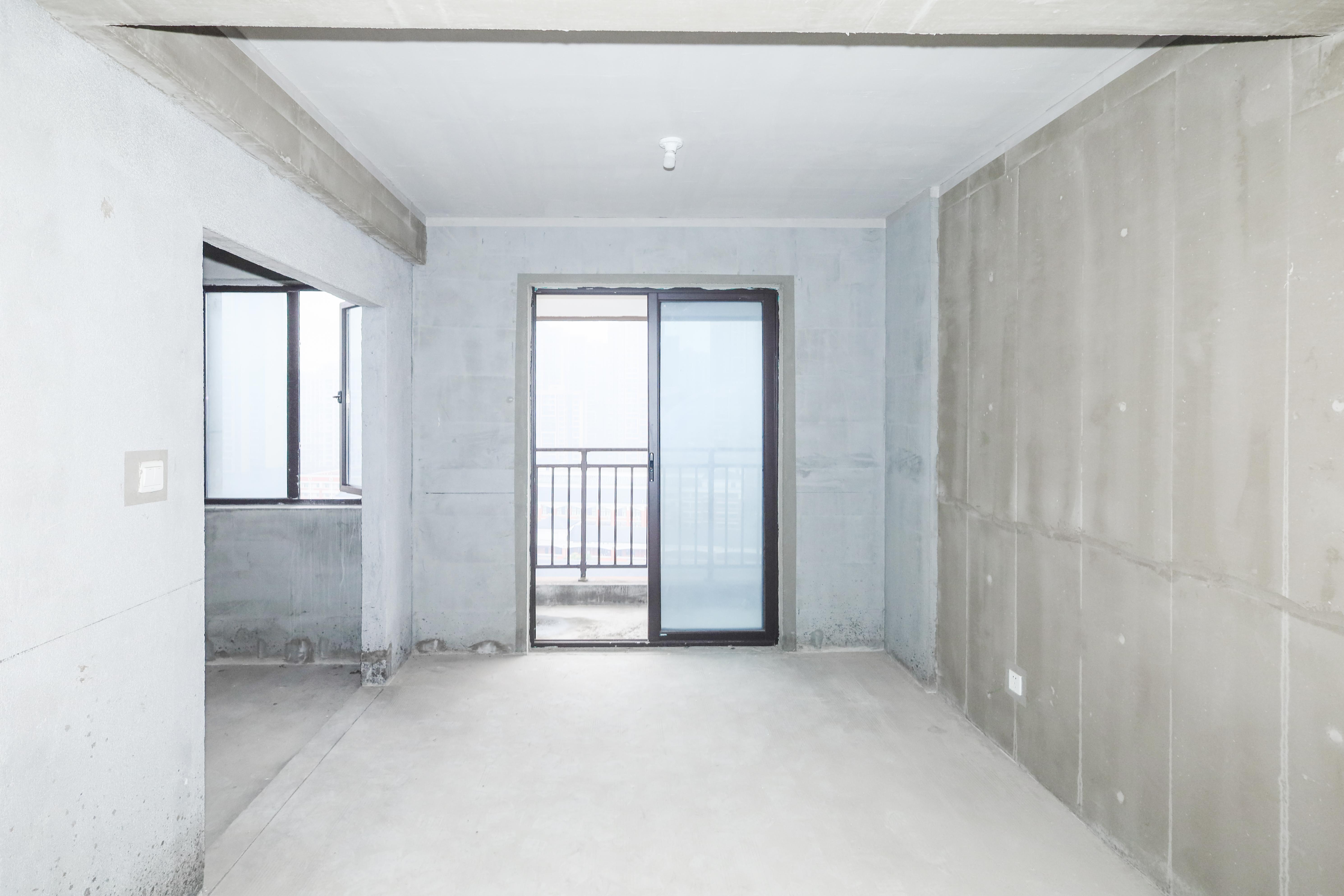 中国铁建梅溪青秀三期  4室2厅2卫   209.50万其他