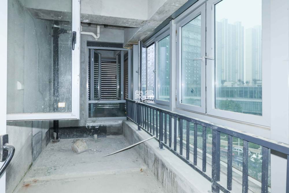 福晟翡翠灣  4室2廳3衛(wèi)   550.00萬