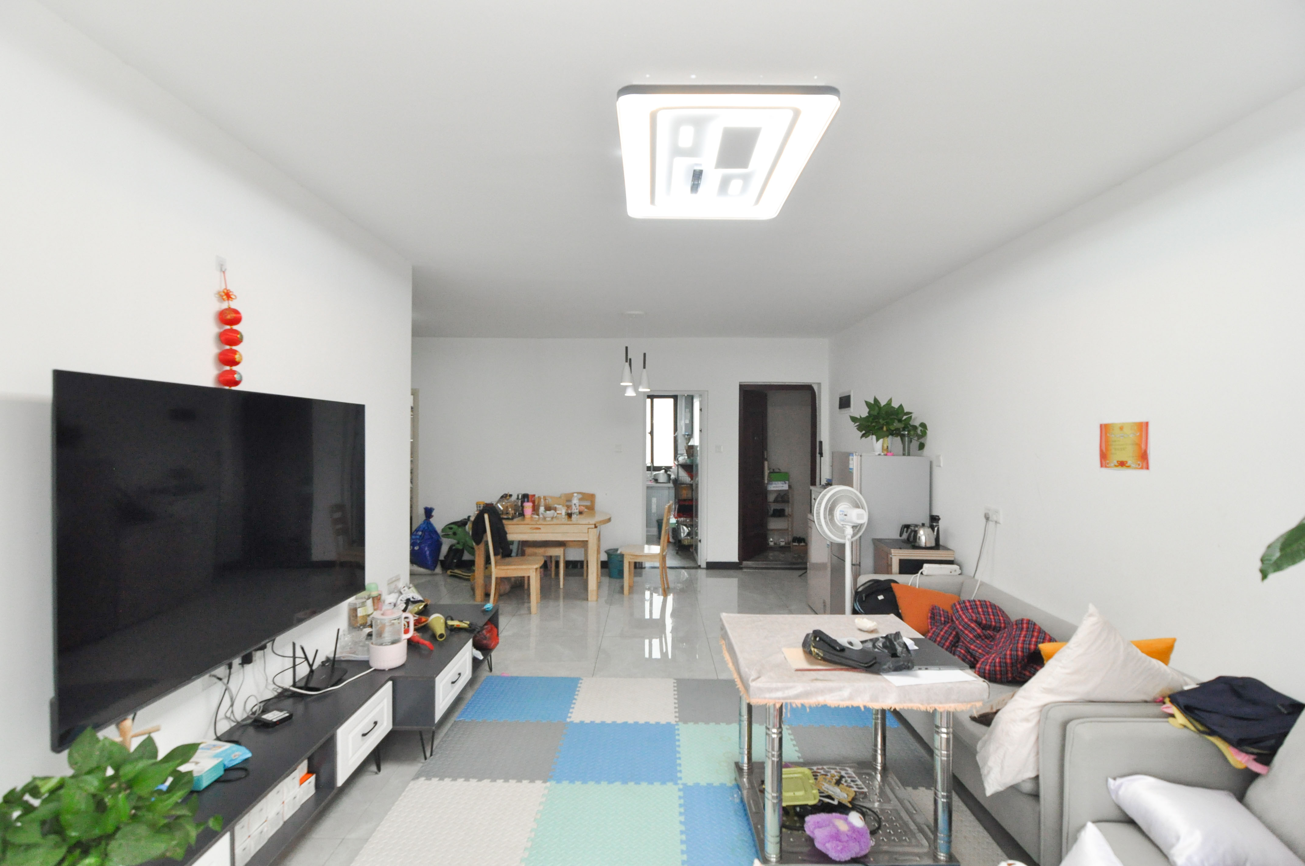 梅溪正荣府  4室2厅2卫    175.0万客厅