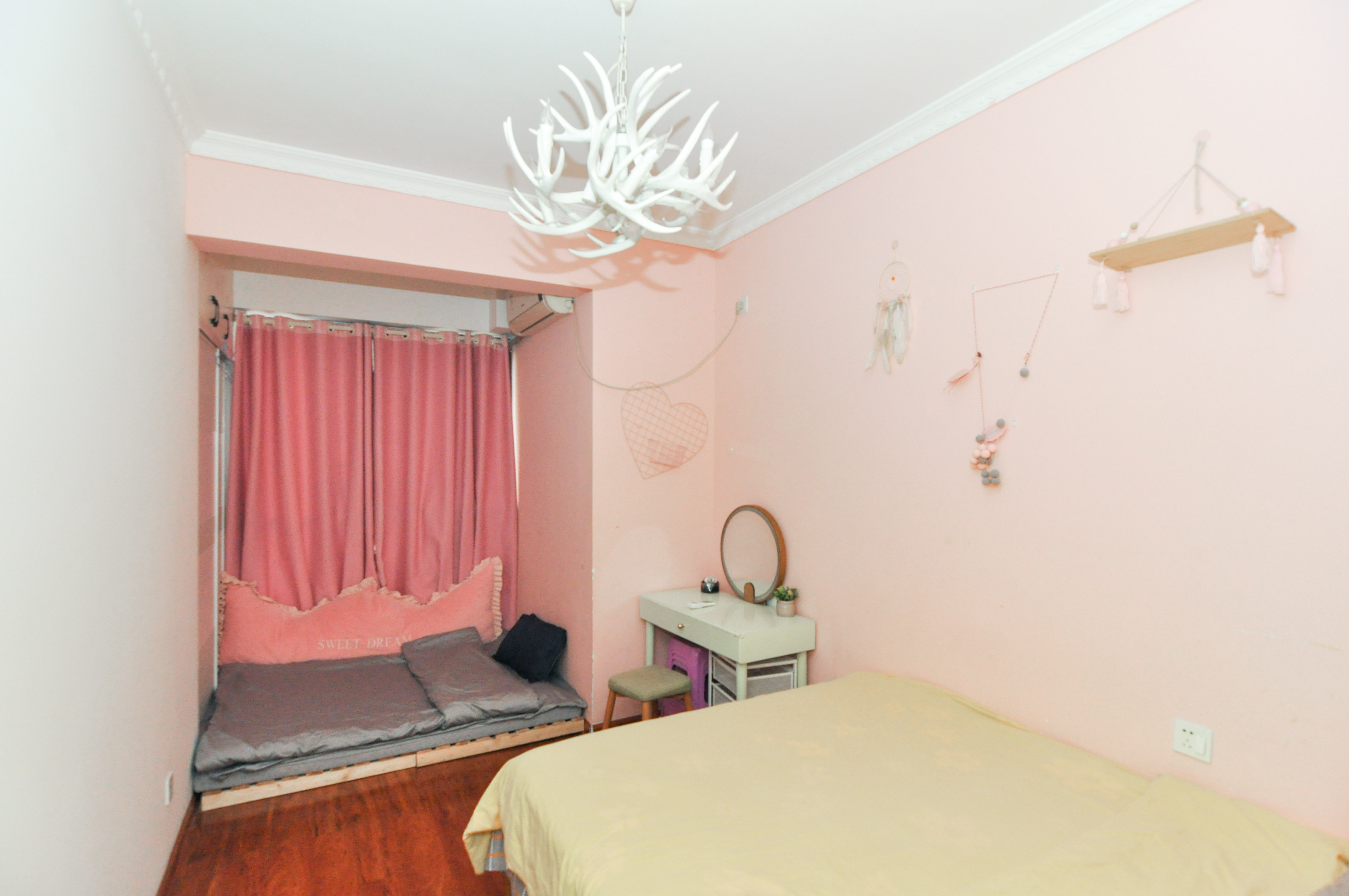 中建梅溪湖中心  4室2厅2卫    202.8万卧室