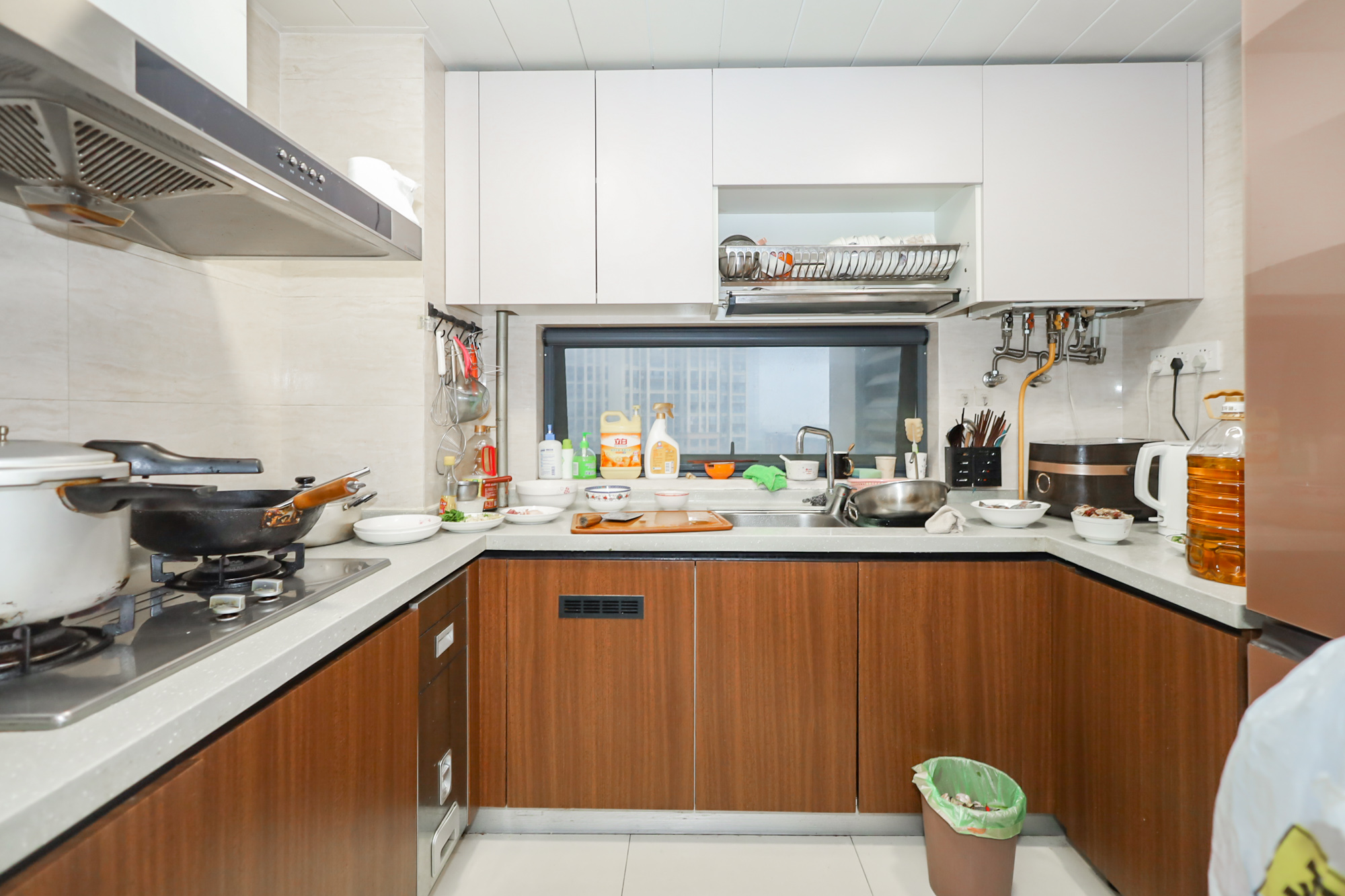 万科里金域滨江  4室2厅1卫   220.00万 万科里金域滨江  4室2厅1卫   220.00万厨房