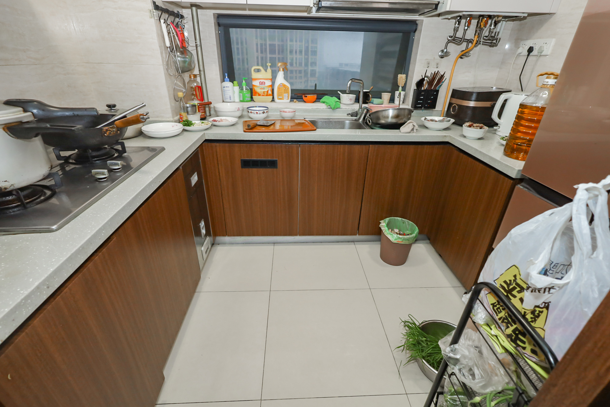 万科里金域滨江  4室2厅1卫   220.00万 万科里金域滨江  4室2厅1卫   220.00万厨房